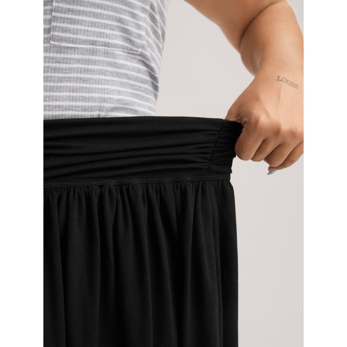 Plus Size Ruched Waist Flowy Solid Midi Skirt Women Black Leisure Loose No stretch Side seam pocket Casual Skirts BloomChic 28/5X Product Image