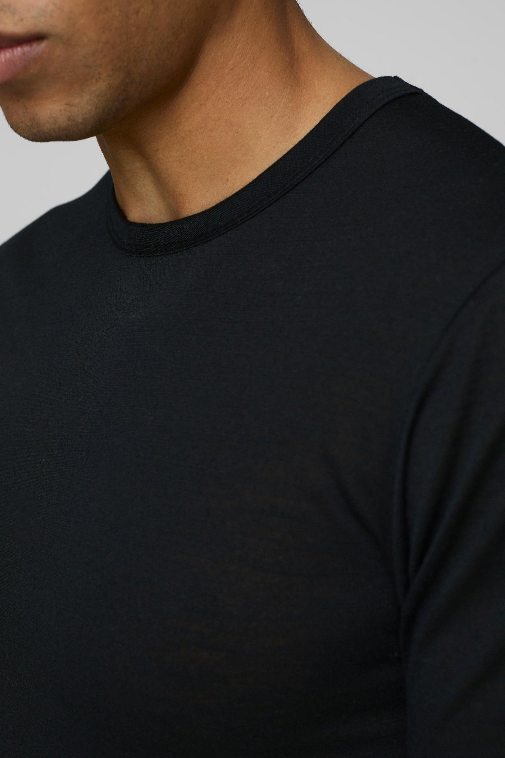 Muscle Fit Slub T-Shirt | boohooMAN USA Product Image