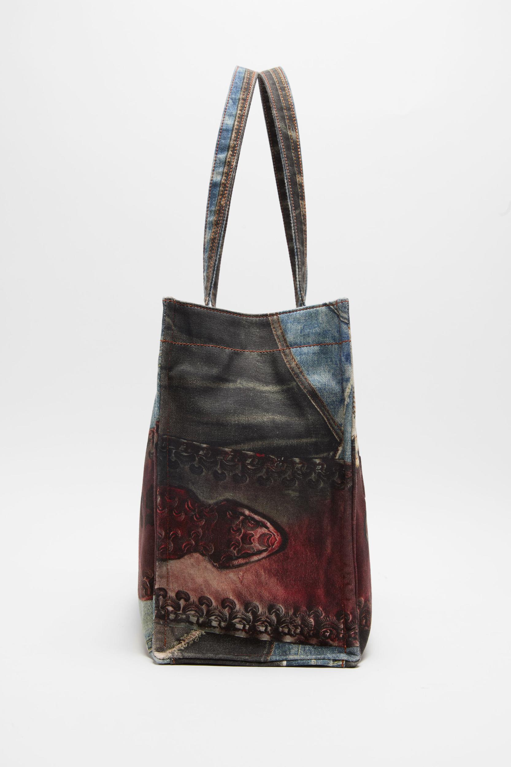 Logo Shoulder Tote Bag Product Image