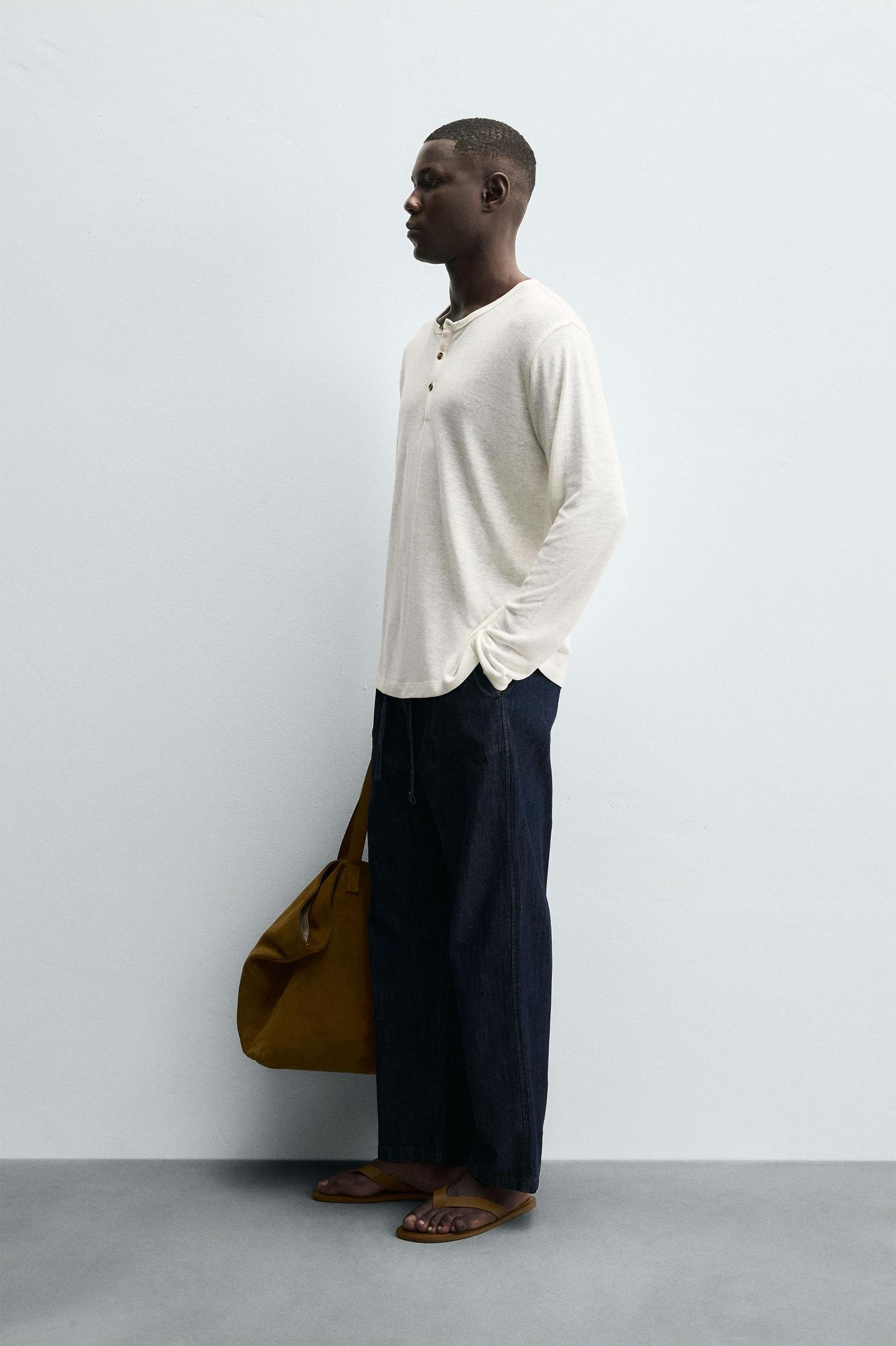 HEMP-VISCOSE BUTTON NECK T-SHIRT Product Image