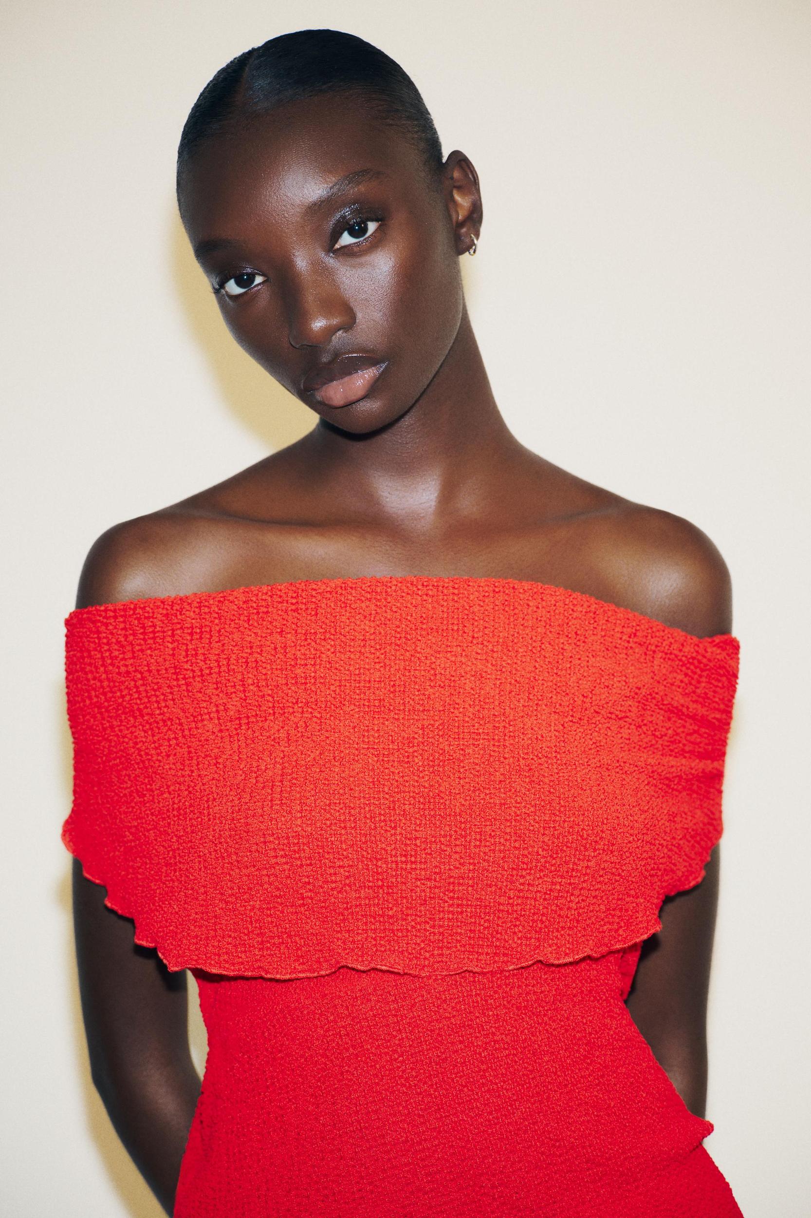 MULTI-POSITION LAYERED TEXTURED TOP Product Image