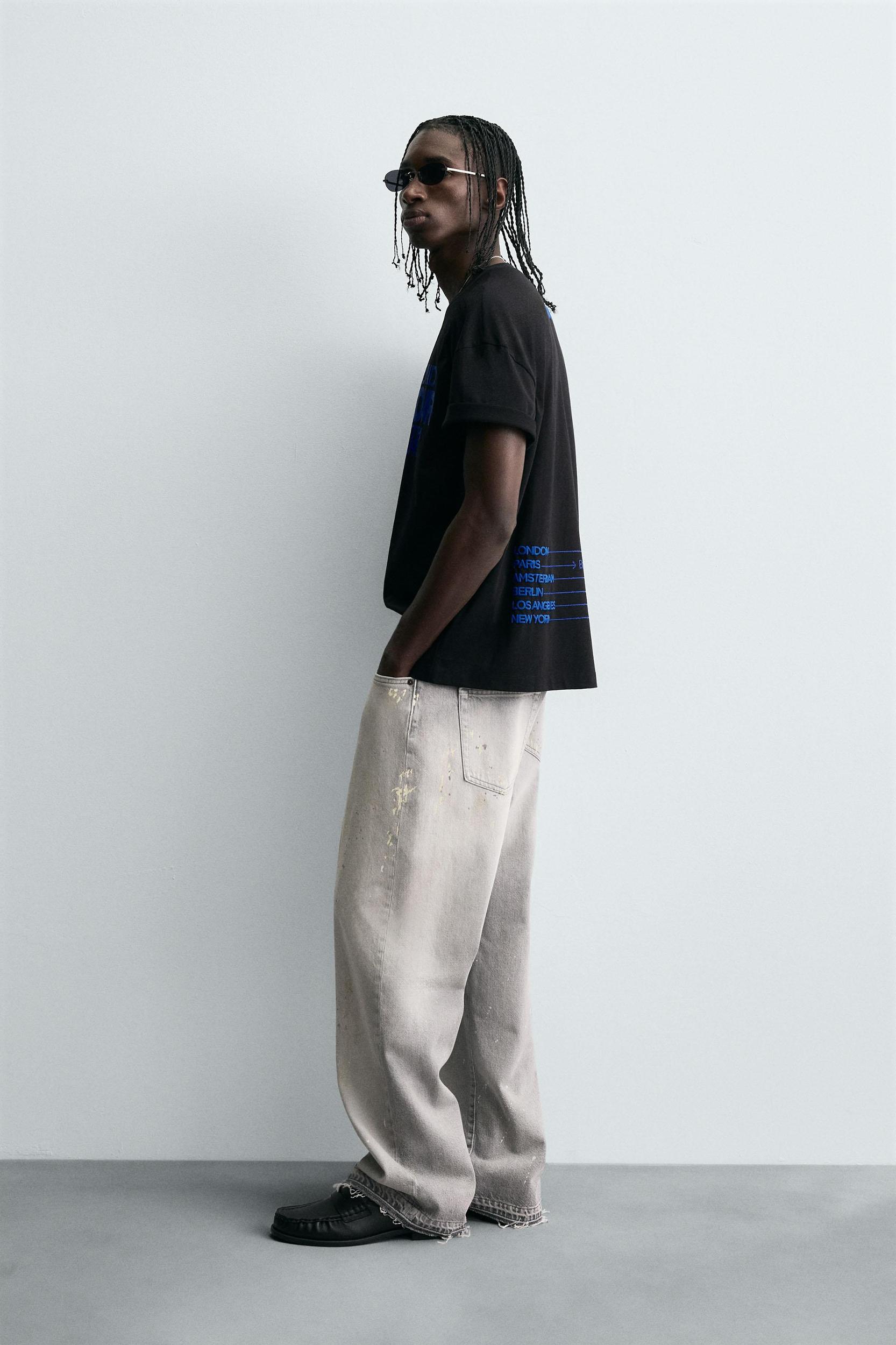 GRAPHIC TEXT T-SHIRT Product Image