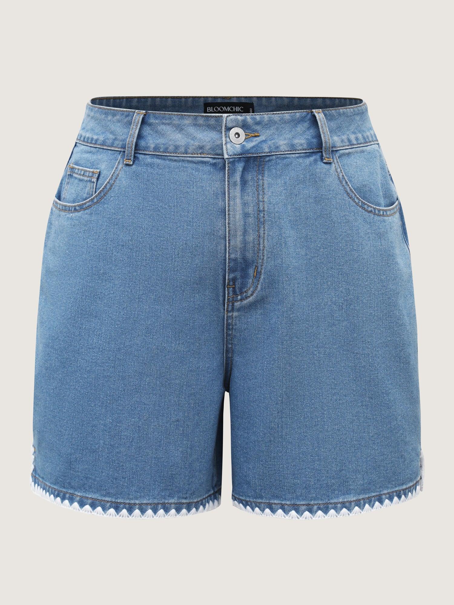 Embroidered Hem Wide-Leg Denim Shorts Female Product Image