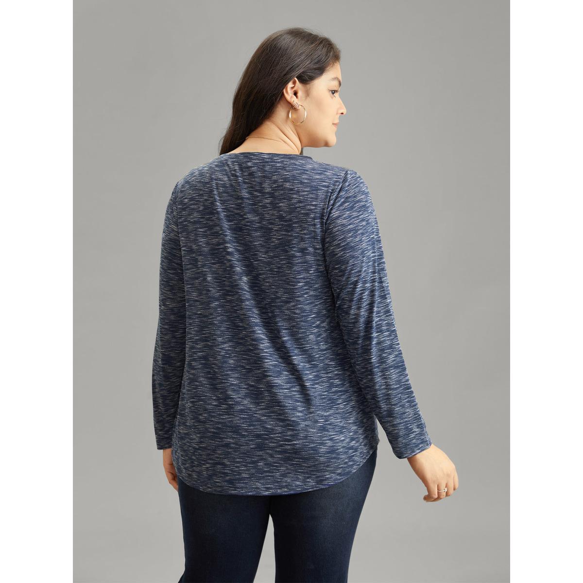 Plus Size Solid Heather V Neck Arc Hem T-shirt Midnight Women Casual Heather Plain V-neck Dailywear T-shirts BloomChic 18-20/2X Product Image