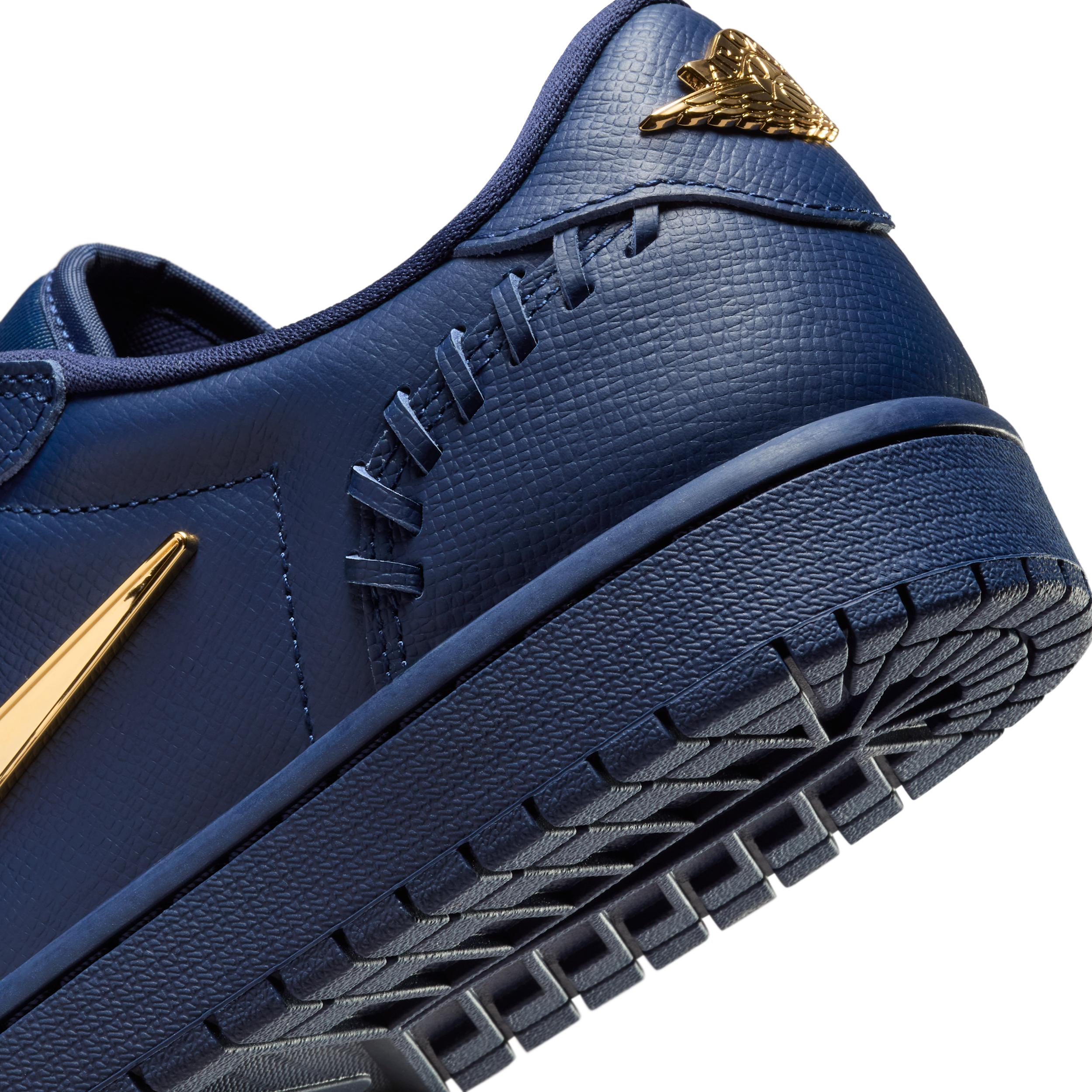 Women's Air Jordan 1 Low Method of Make Shoes Product Image