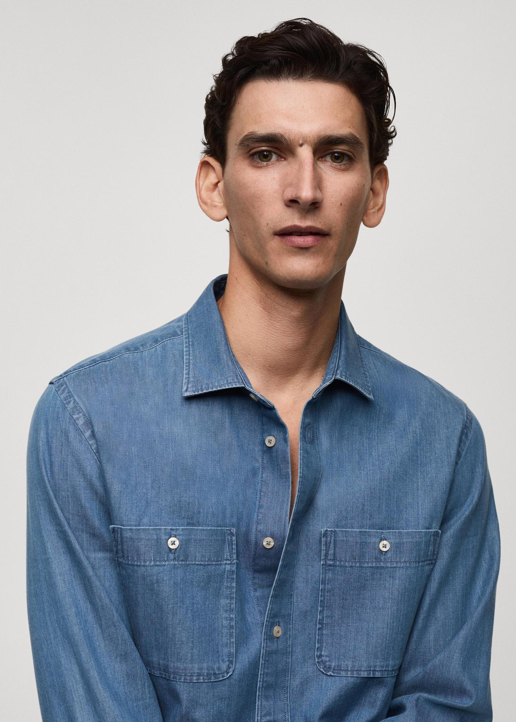 Denim overshirt with regular fit pockets - Men | MANGO USA Product Image