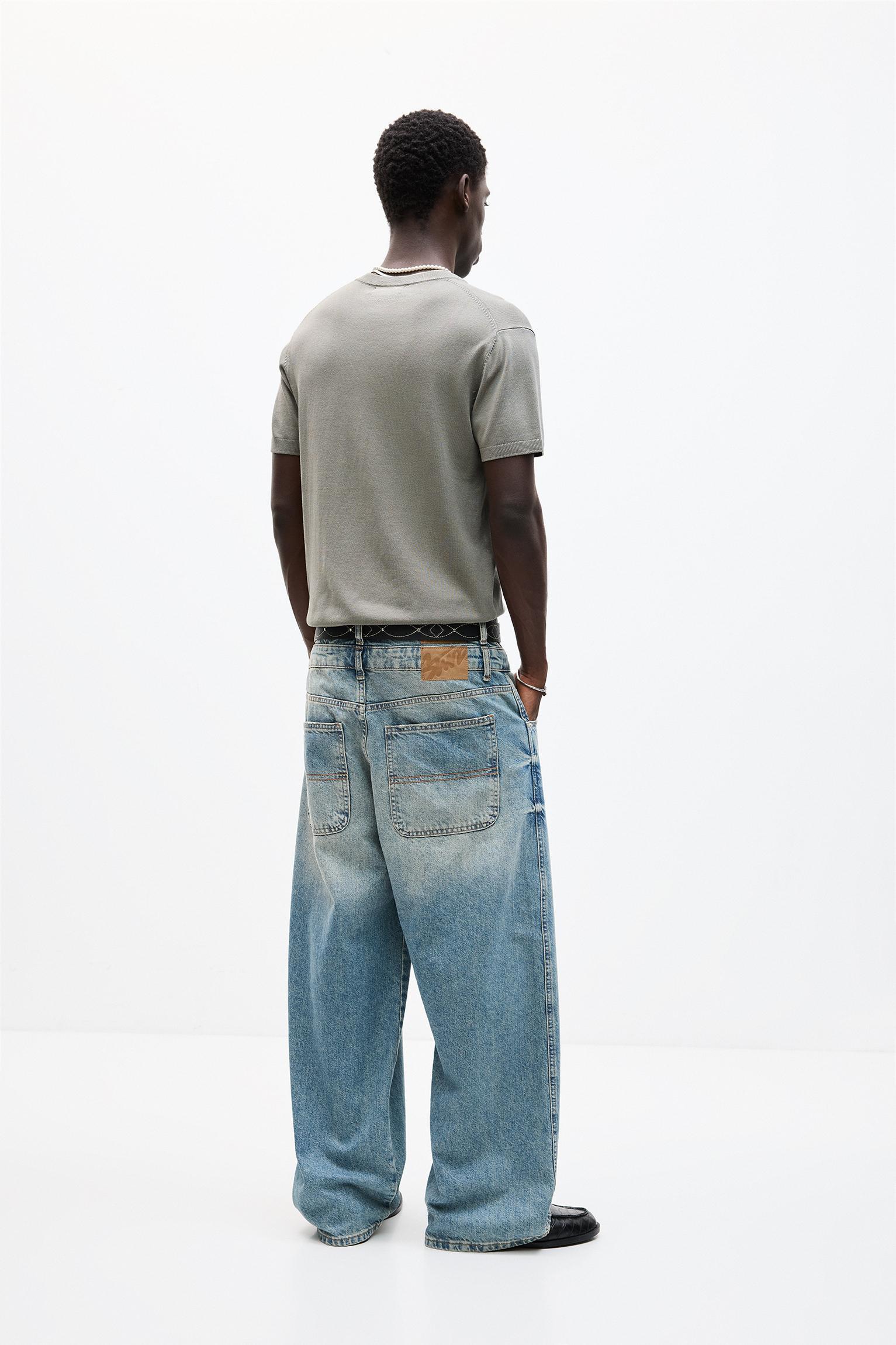 Short sleeve knit T-shirt Product Image