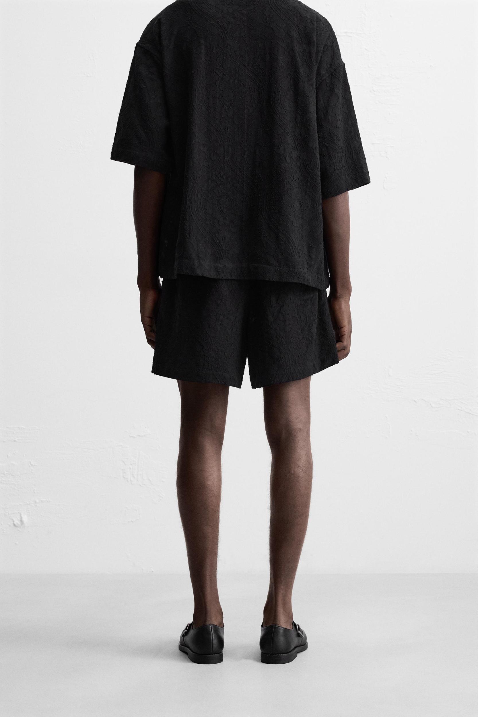 RELAXED FIT JACQUARD SHORTS Product Image