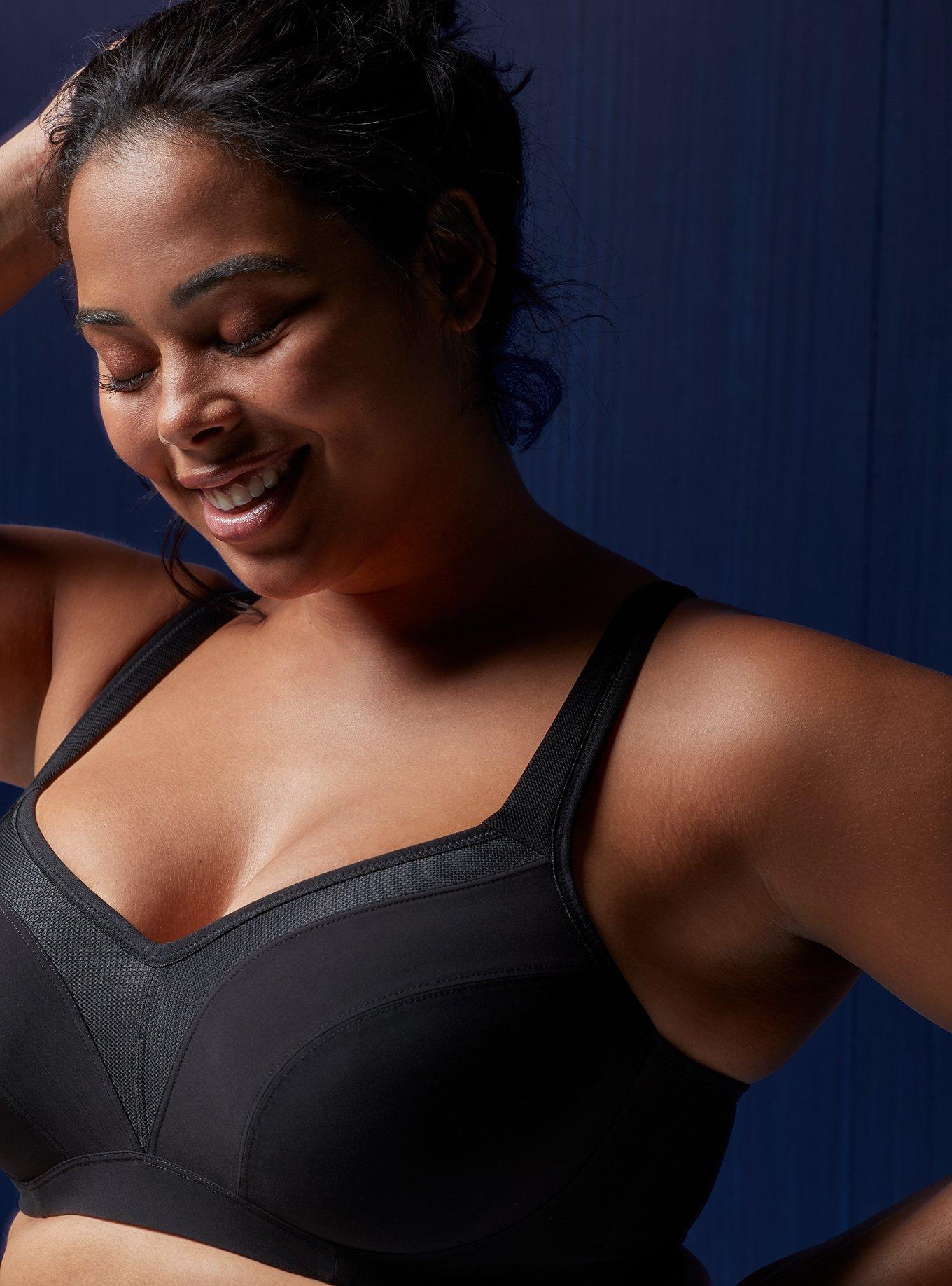 Mid Impact Underwire Sports Bra Product Image