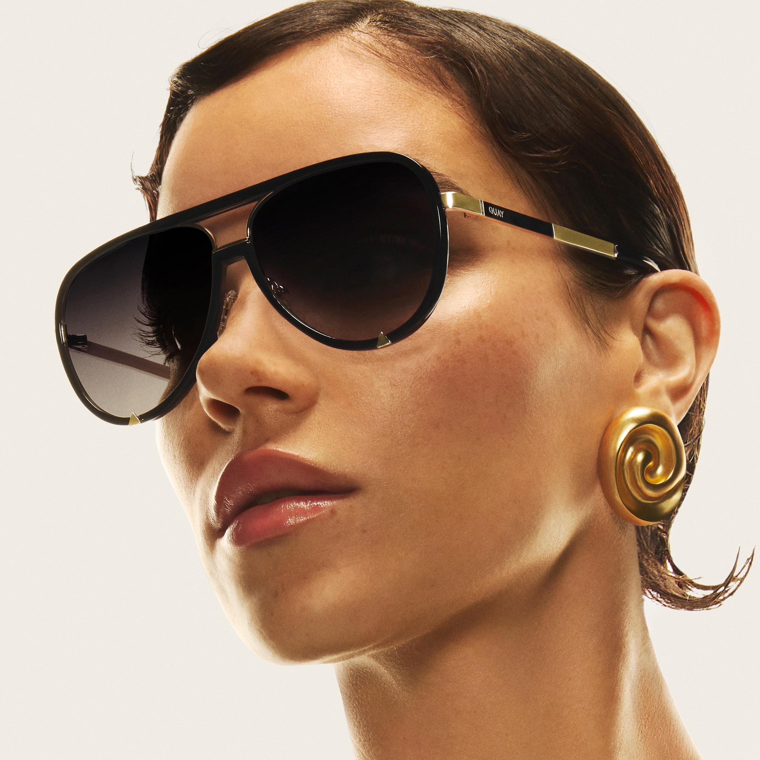 HIGH PROFILE Female Product Image