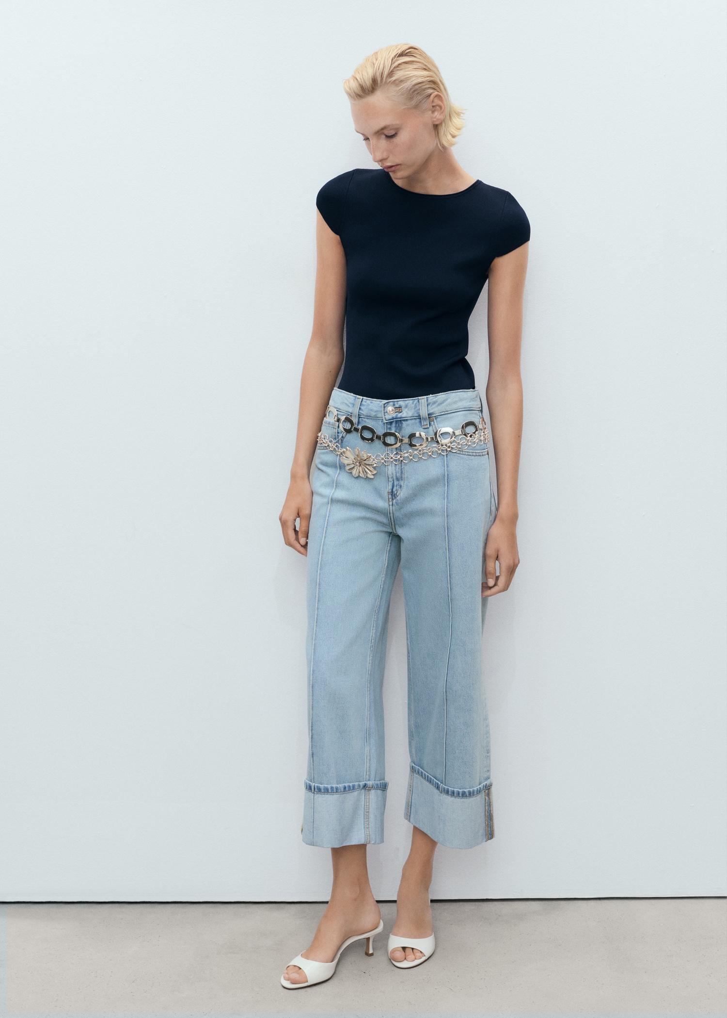 Wide-leg cropped jeans with turned-up hem - Women | MANGO USA Product Image