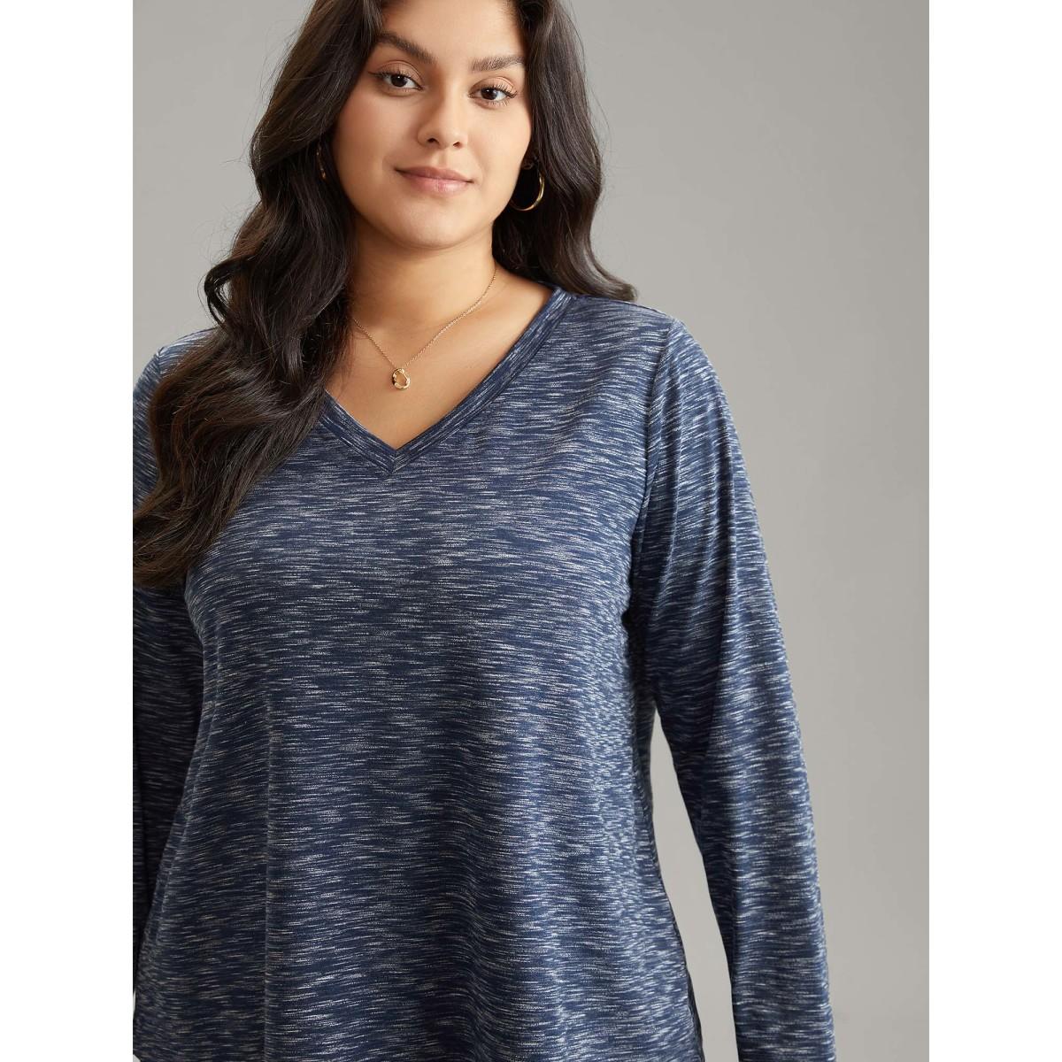 Plus Size Solid Heather V Neck Arc Hem T-shirt Midnight Women Casual Heather Plain V-neck Dailywear T-shirts BloomChic 18-20/2X Product Image