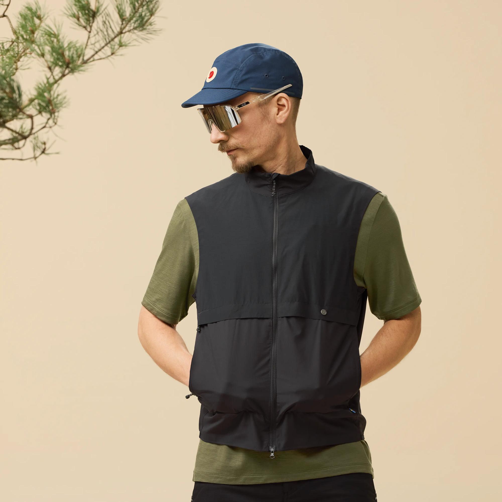 Hoja Adventure Vest M Product Image