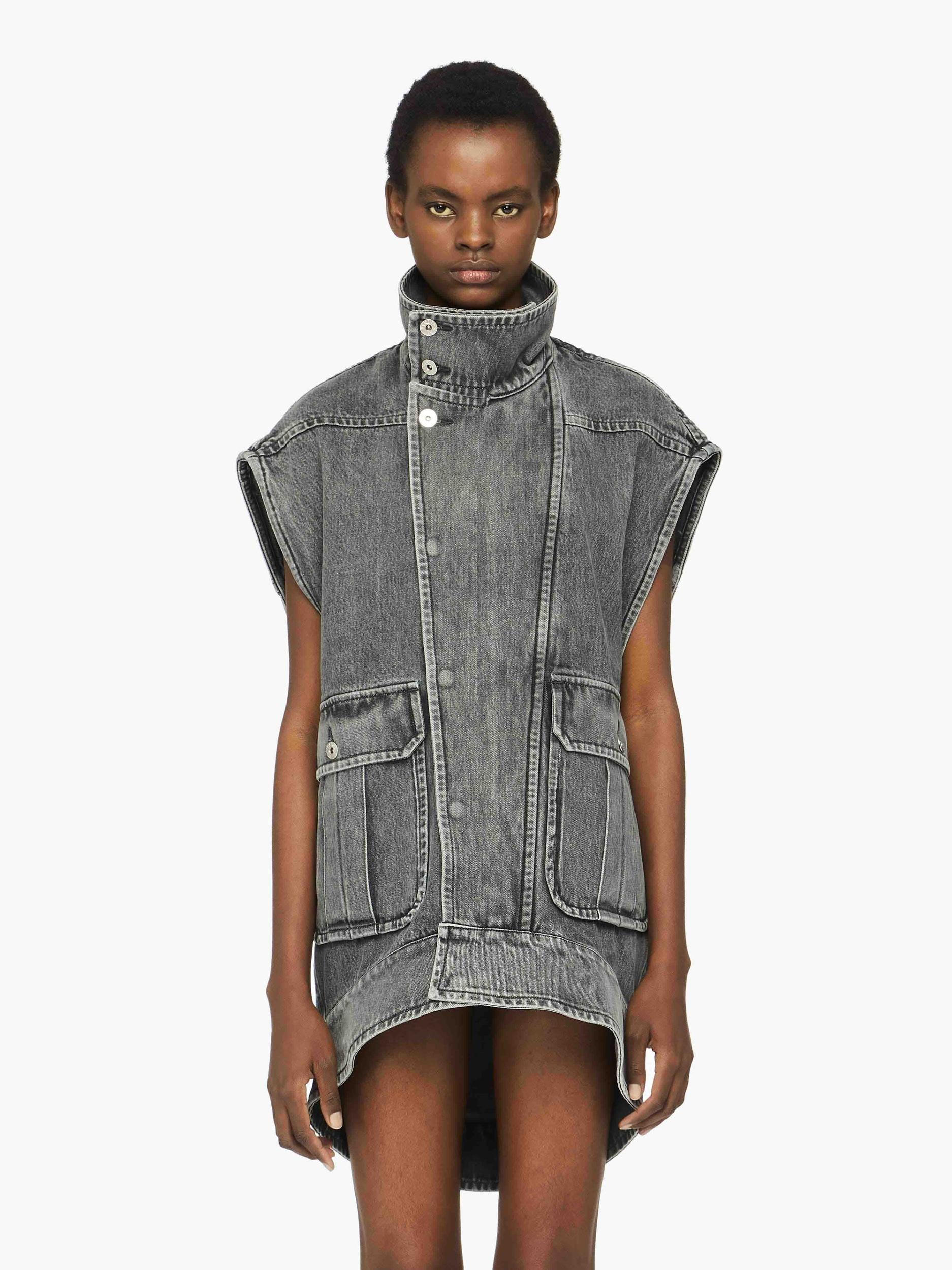 OVERSIZED SLEEVELESS HIGH NECK JACKET Product Image