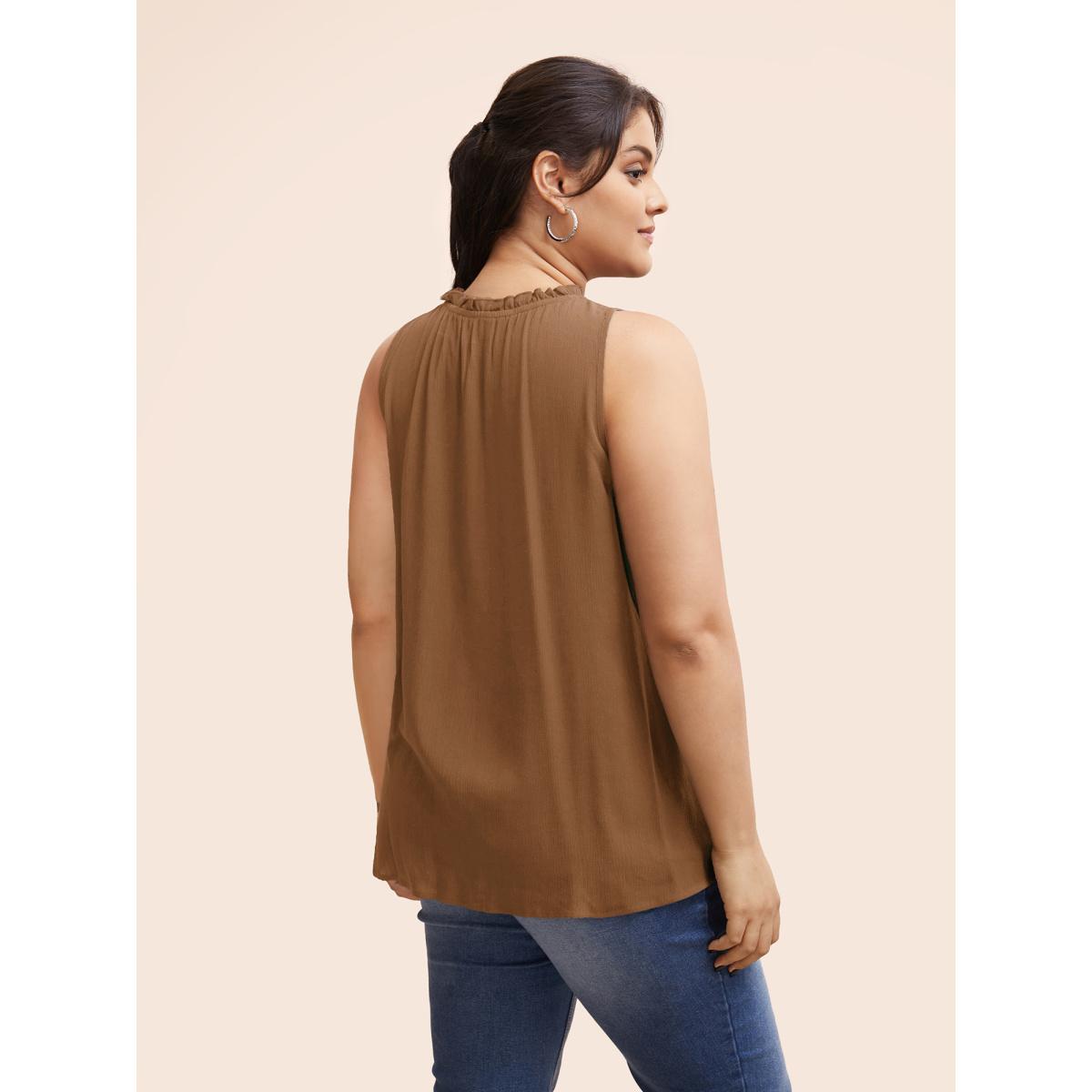 Plus Size Colorblock Contrast Frill Trim Gathered Tank Top Women Ivory Casual Contrast Mock Neck Everyday Tank Tops Camis BloomChic 30/6X Product Image