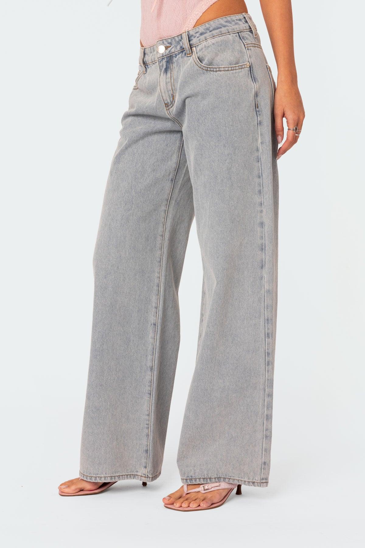 Bow Pocket Relaxed Jeans Product Image