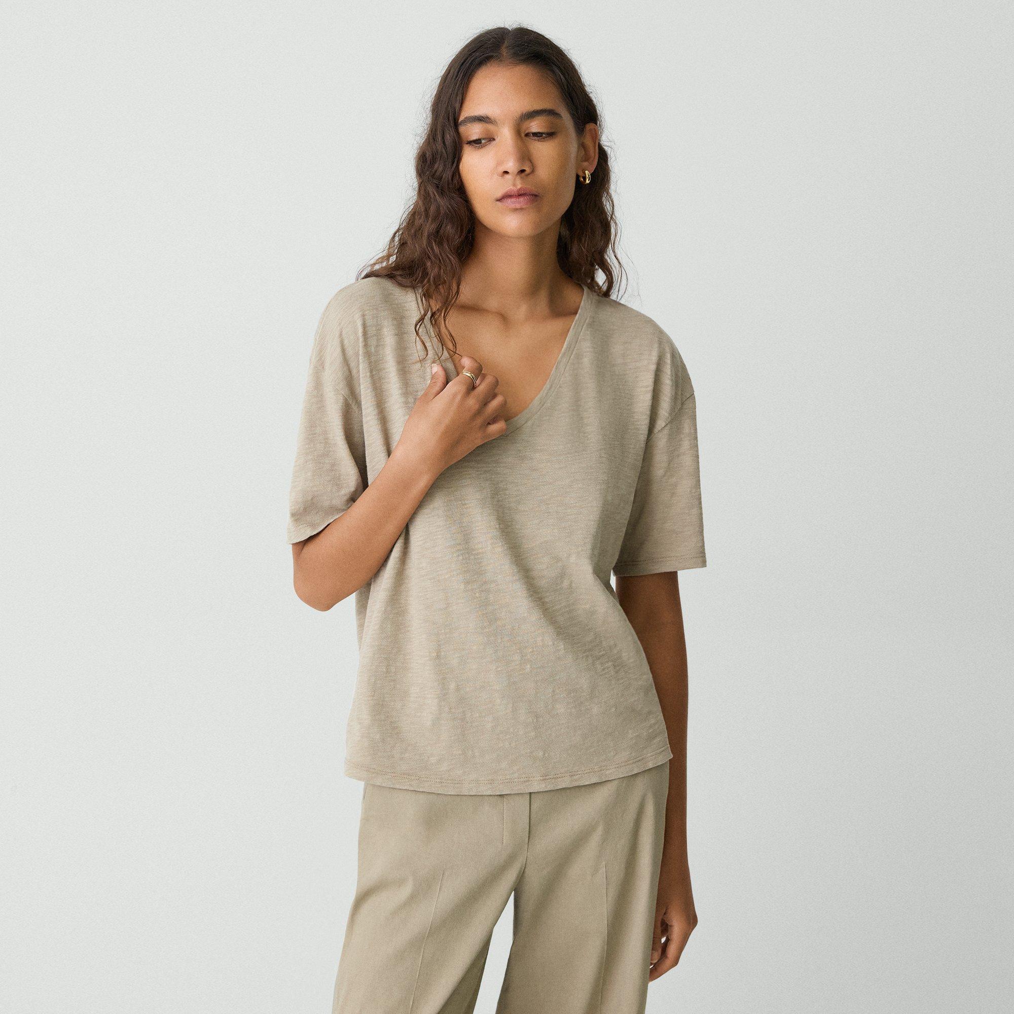 RELAXED VNK TEE Product Image