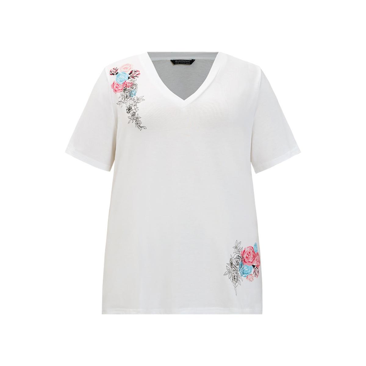 Plus Size Floral Printed Contrast V Neck T-shirt White Women Casual Printed Floral V-neck Dailywear T-shirts BloomChic 22-24/3X Product Image