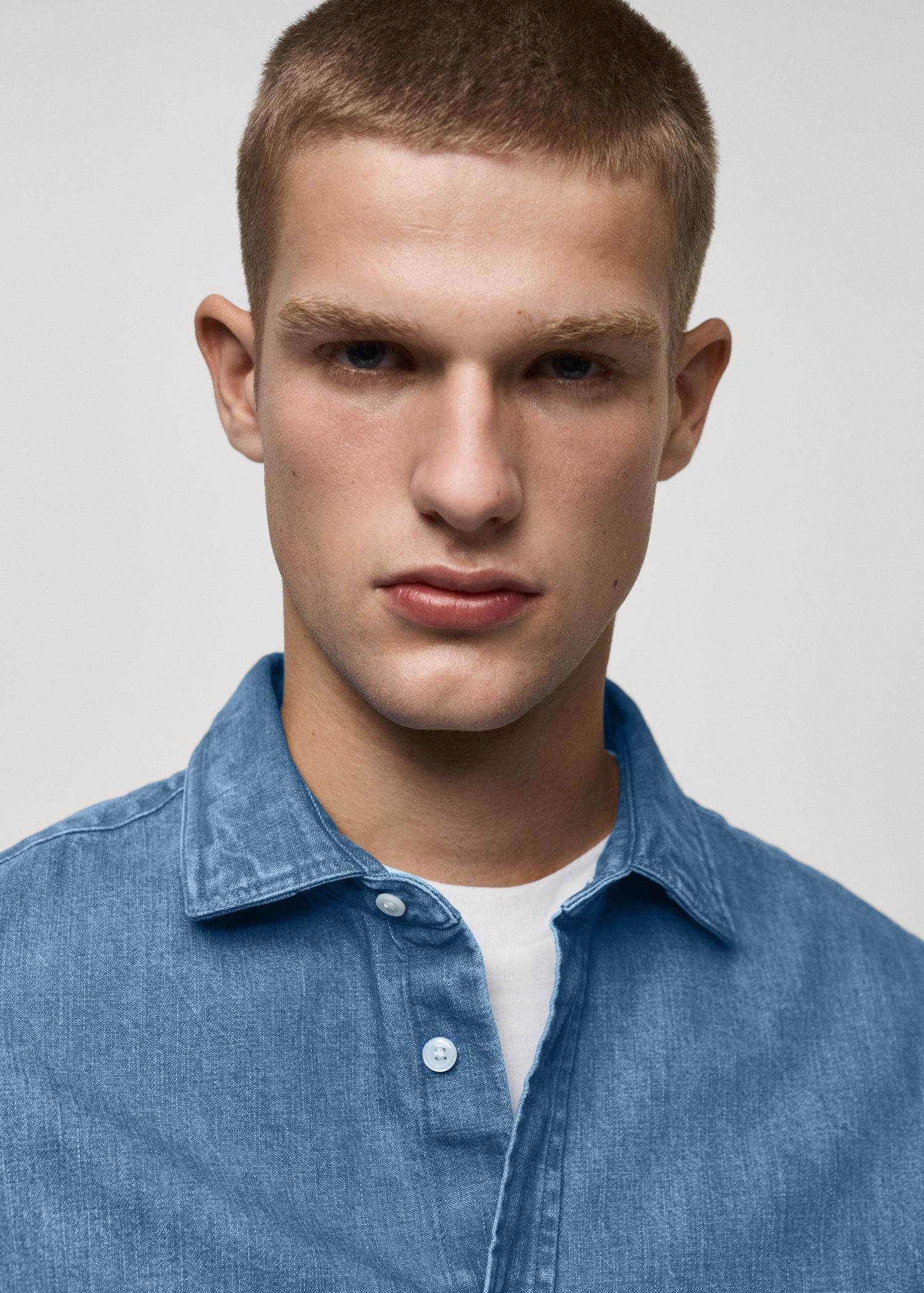 Regular fit denim shirt - Men | MANGO USA Product Image