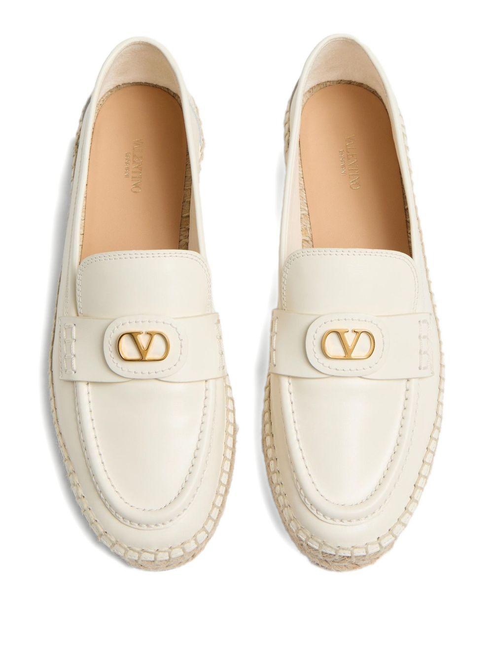 20mm VLogo Signature loafers Product Image