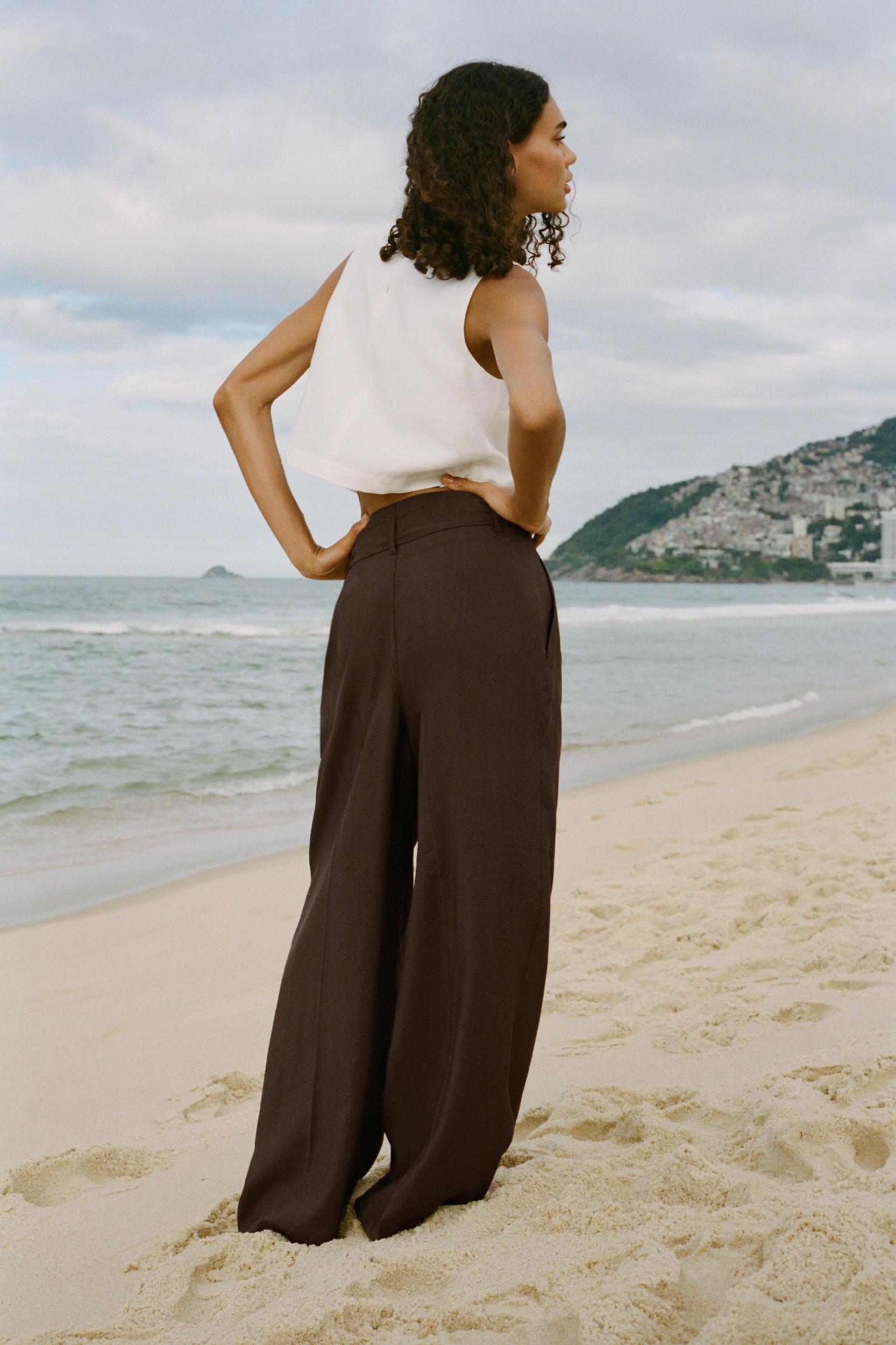 WIDE LEG BELTED PANTS Product Image