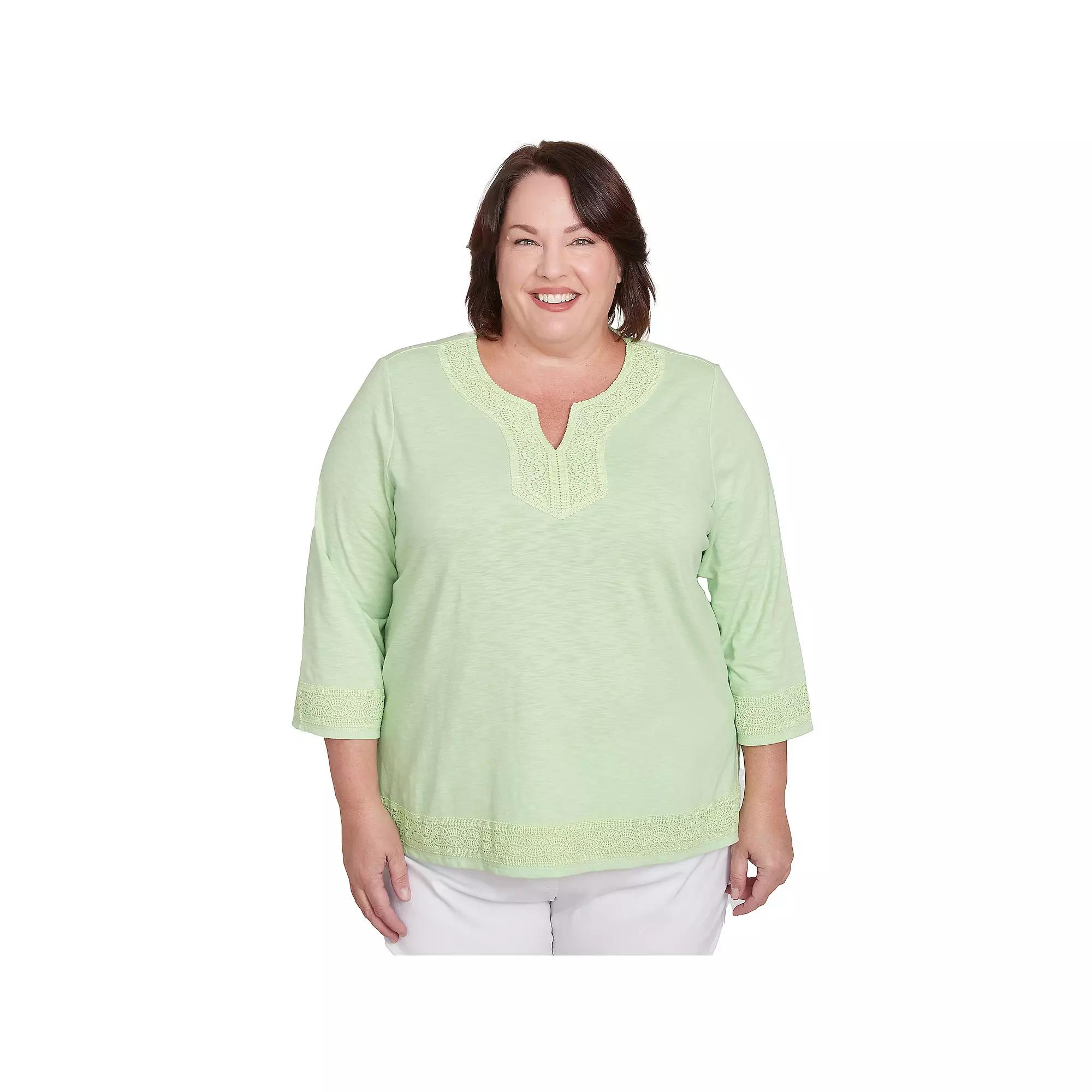 Plus Size Alfred Dunner Solid Splitneck Lace Trim Top, Women's, Size: 1XL, Palm Green Product Image