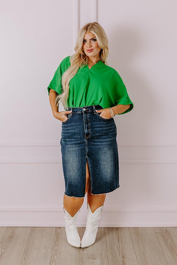 City Escape Shift Top in Kelly Green Curves Product Image