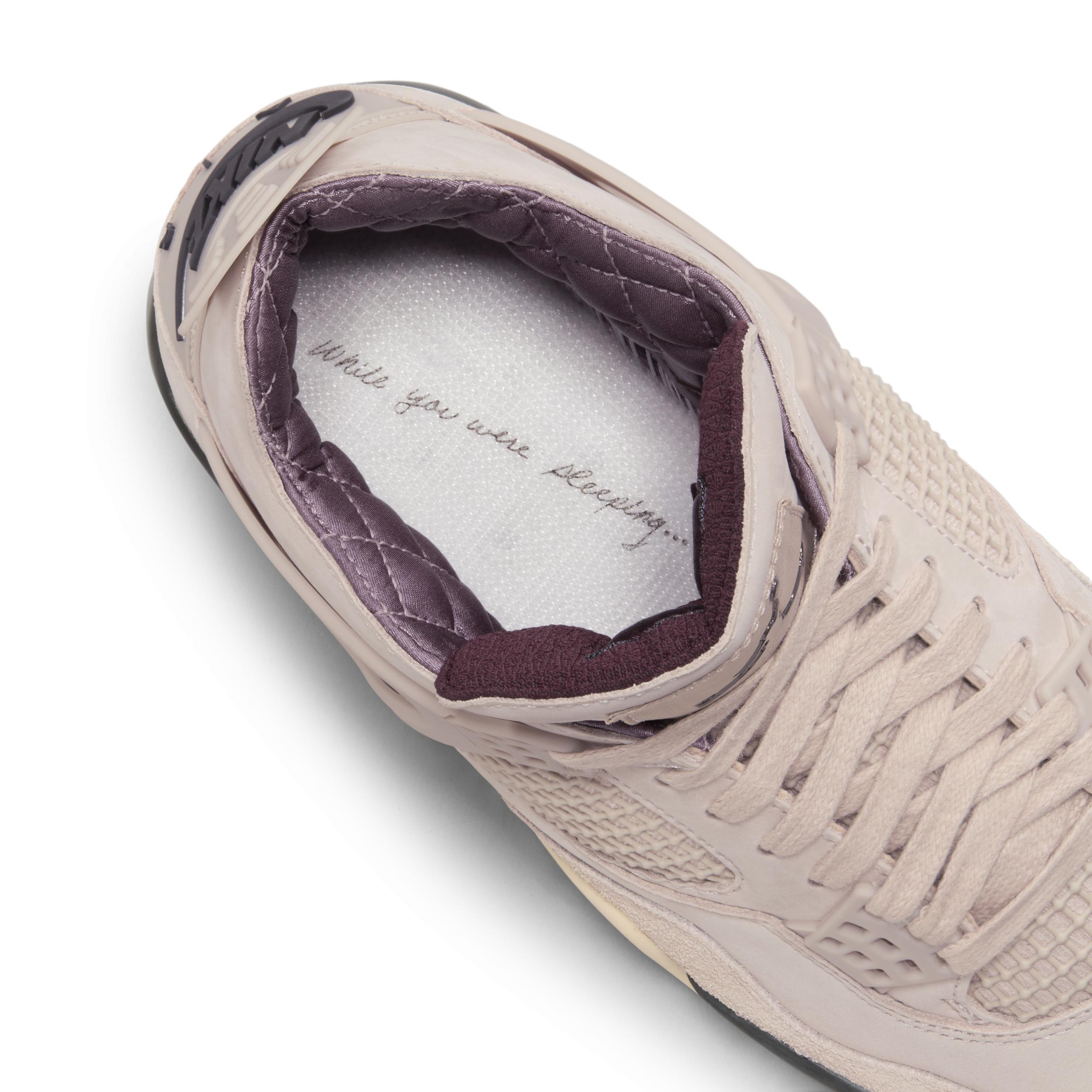 Women's Air Jordan 4 Retro x A Ma ManiÃ©re Shoes Product Image