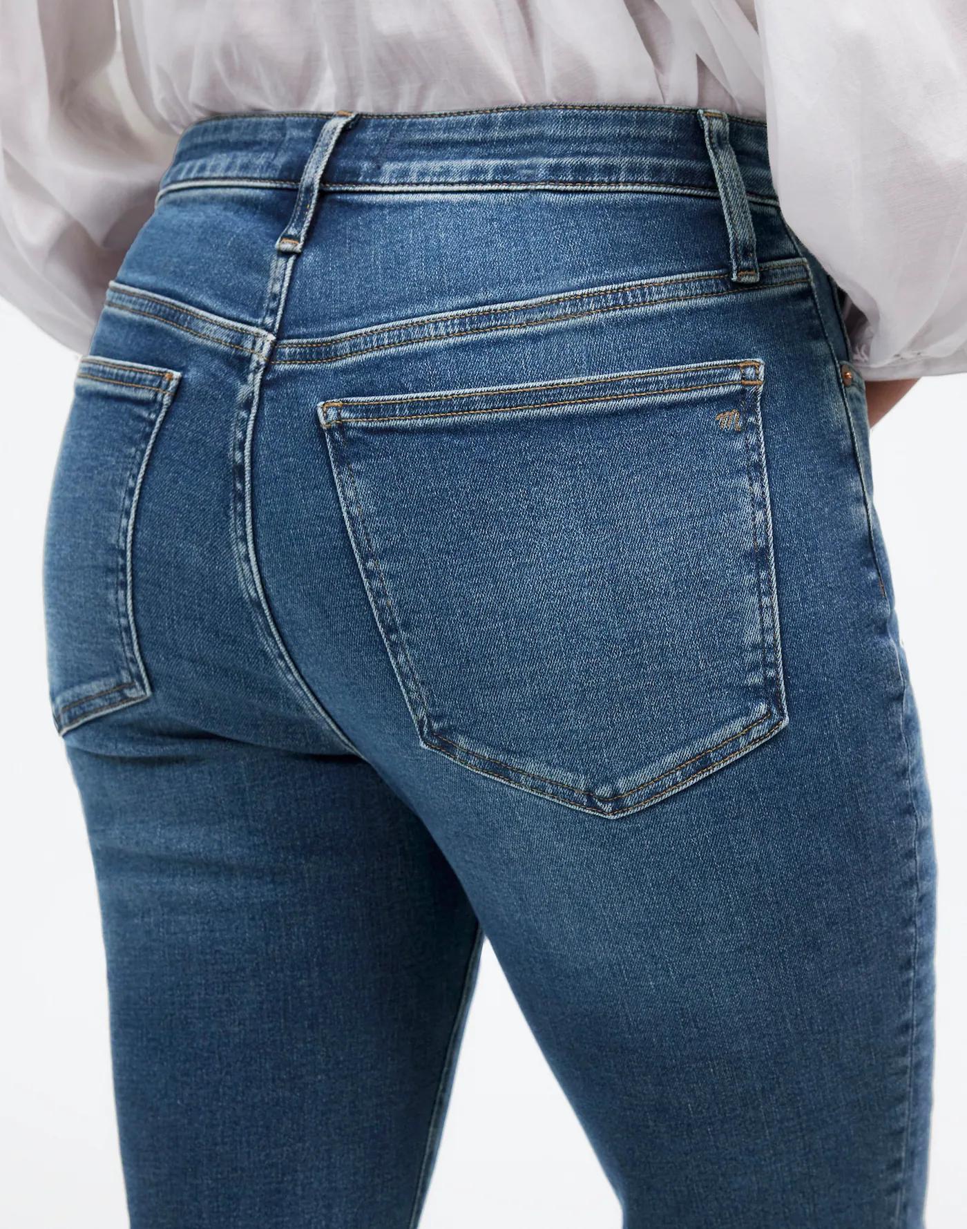 Tall Curvy Kick Out Crop Jeans in Lenoir Wash Product Image