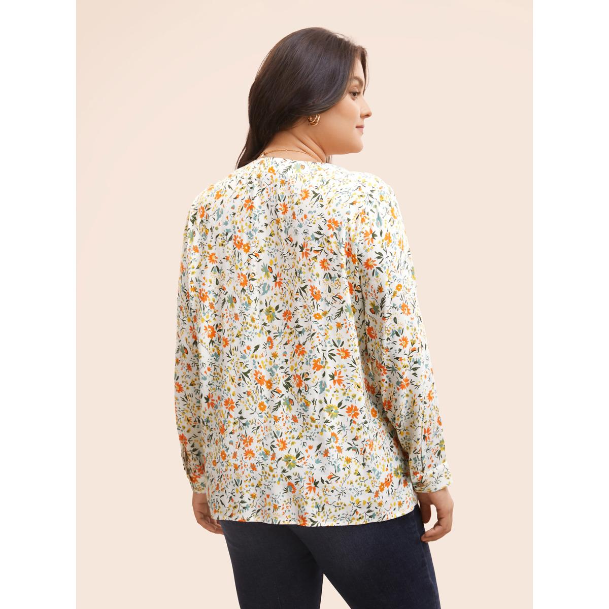 Plus Size WhiteSmoke Floral Notched Gathered Cuff Blouse Women Elegant Long Sleeve Flat collar with V-notch Everyday Blouses BloomChic 30/6X Product Image