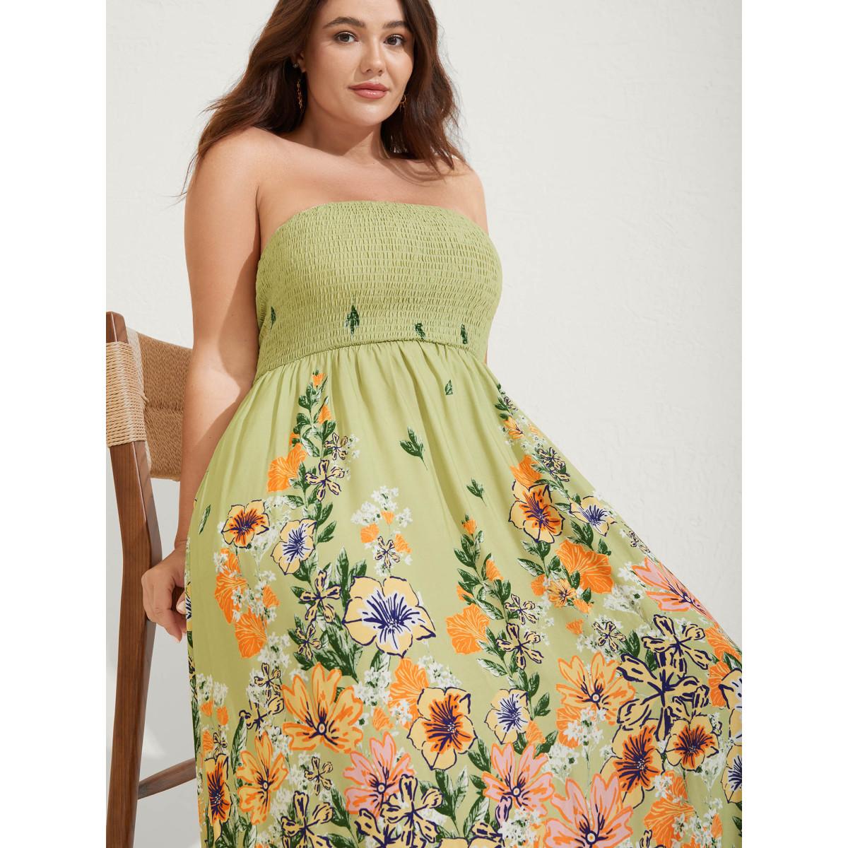 Plus Size Shirred Off-Sleeve Floral Print Maxi Dress Greenbean Women Resort Strapless Sleeveless Curvy BloomChic 30/6X Product Image