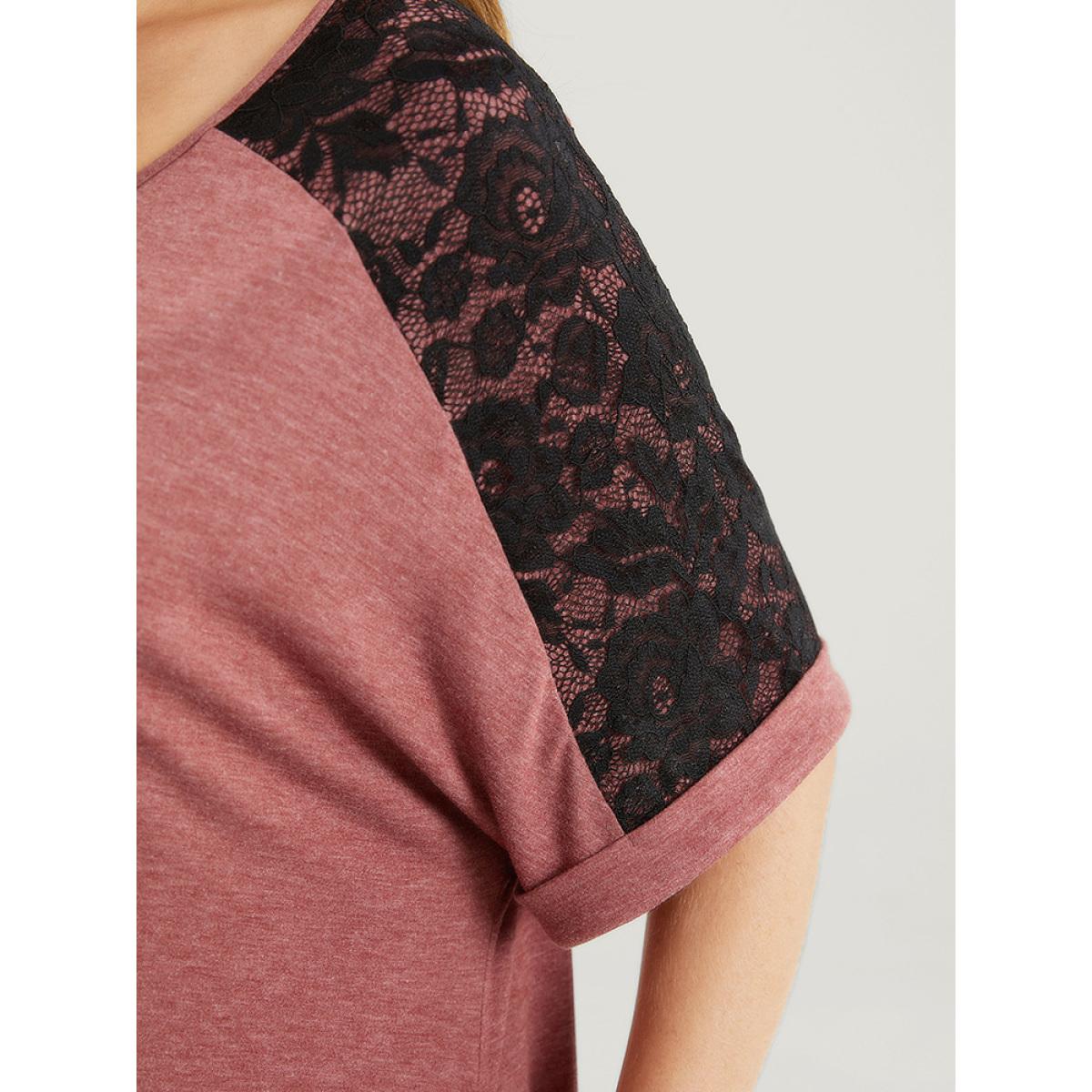 Plus Size Plain Lace Patchwork Button Detail Pocket Dress DustyPink Women Casual Patchwork V-neck Short sleeve Curvy Knee Dress BloomChic 26/4X Product Image