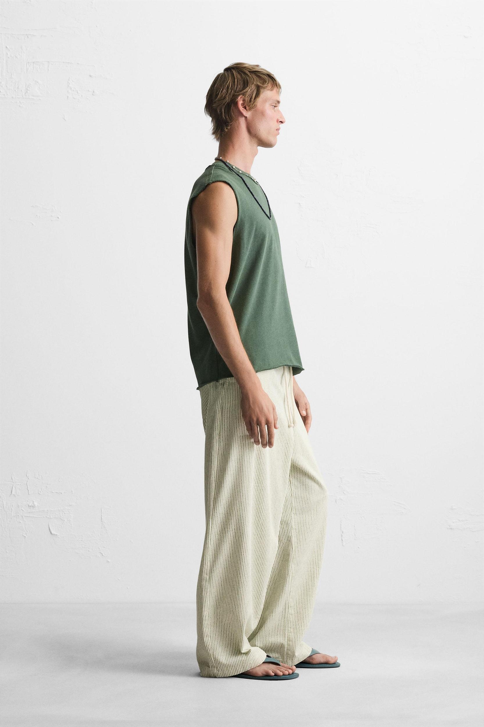 IRREGULAR KNIT TANK TOP Product Image