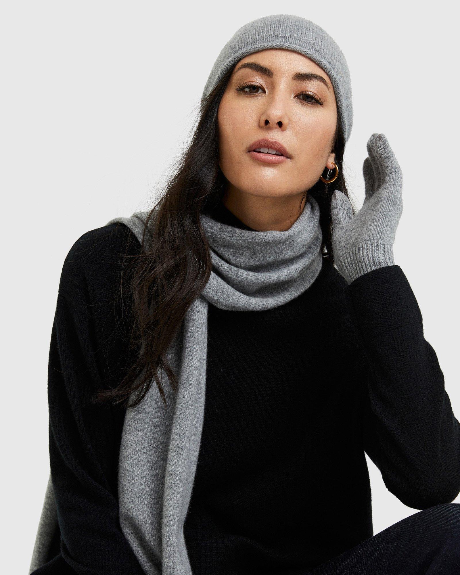 Quince | Women's Mongolian Cashmere Gloves Product Image