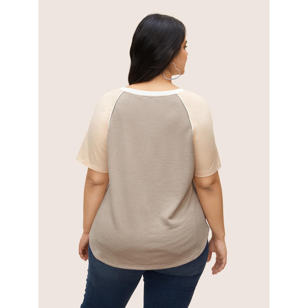 Plus Size Round Neck Contrast Raglan Sleeve T-shirt Tan Women Casual Contrast Round Neck Everyday T-shirts BloomChic 26/4X Product Image
