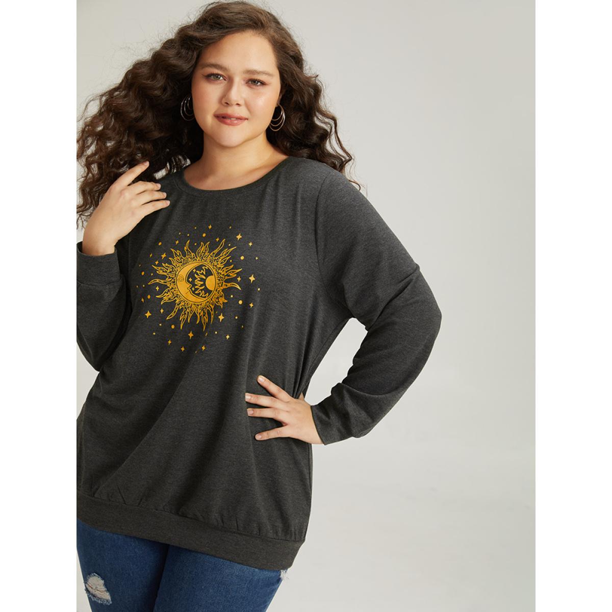 Plus Size Moon and Star Print Crew Neck Elastic Cuffs Sweatshirt Women Gray Casual Elastic cuffs Dailywear Sweatshirts BloomChic 26/4X Product Image