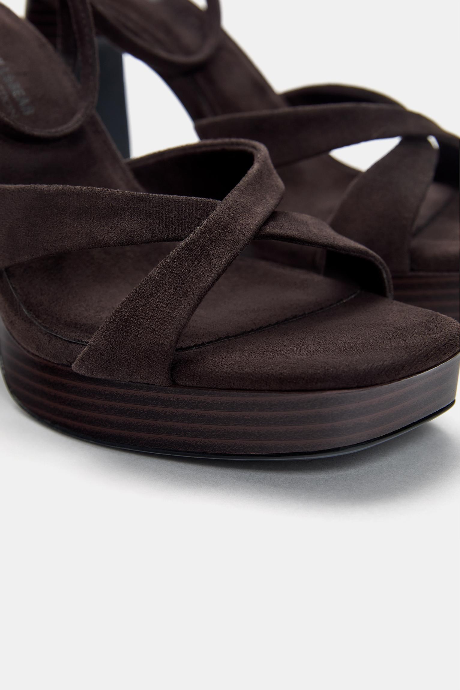 High-heel platform sandals Product Image