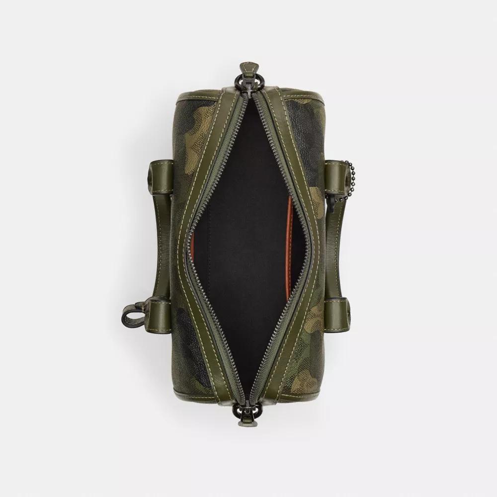 Gotham Duffle Bag 24 In Signature Camo Print Product Image