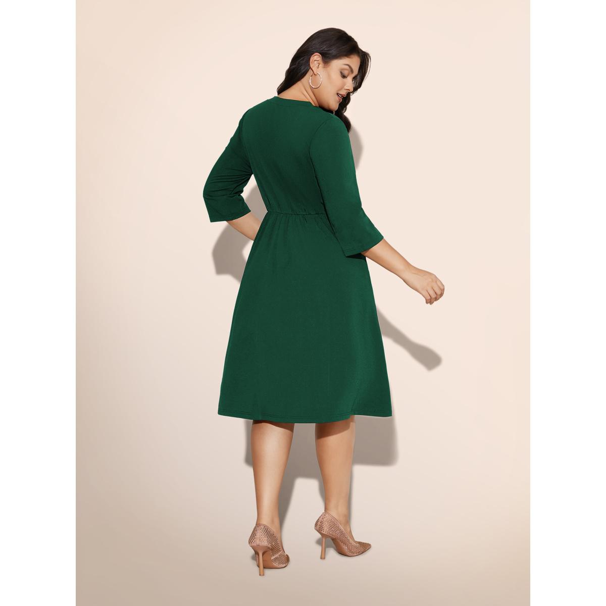 Plus Size Heart Neckline Patchwork Sequin Button Detail Dress DarkGreen Women Party&Cocktail Texture Party Curvy Bloomchic 30/6X Product Image