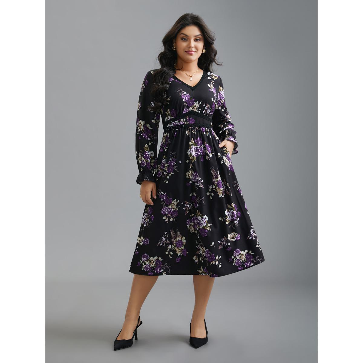 Plus Size V-Neck Floral Bust Defining Lace Dress Black Women Elegant Woven ribbon&lace trim V-neck Long Sleeve Curvy BloomChic 14-16/1X Product Image