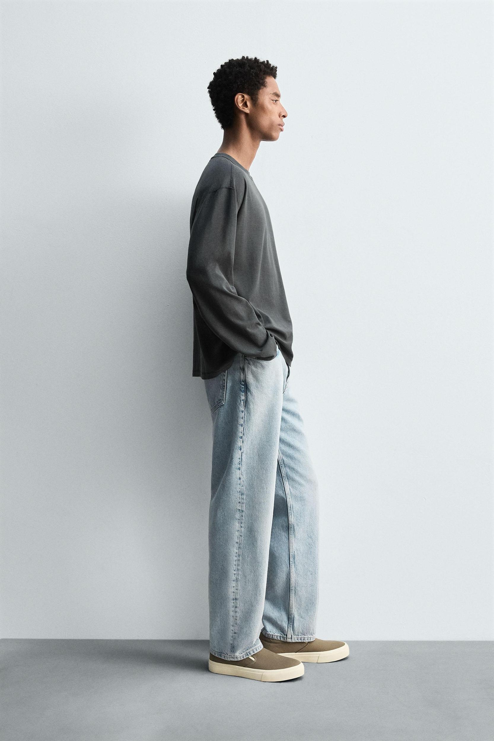 REVERSE EFFECT T-SHIRT Product Image