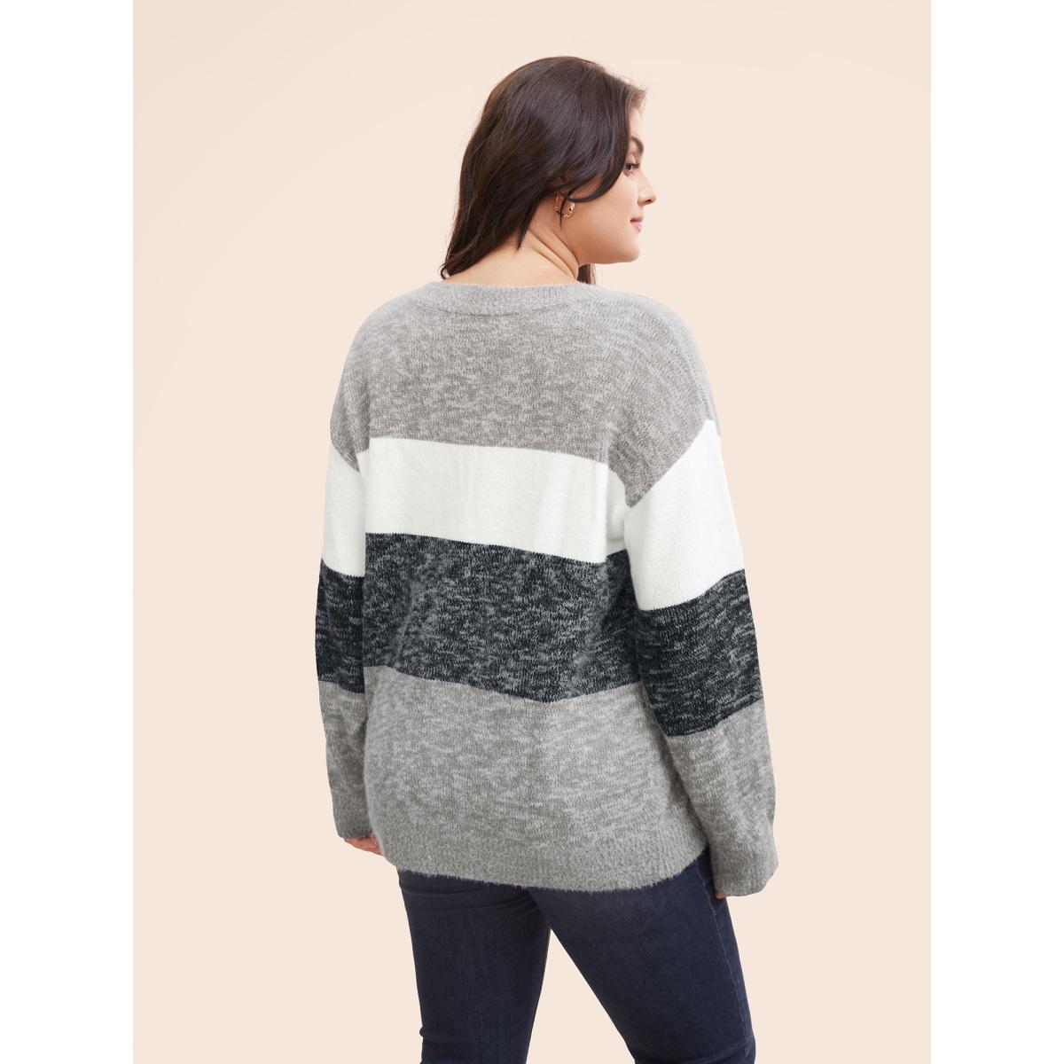 Plus Size Colorblock Contrast Super Soft Plush Knit V Neck Pullover DarkGray Women Elegant Loose Long Sleeve V-neck Dailywear Pullovers BloomChic 30/6X Product Image