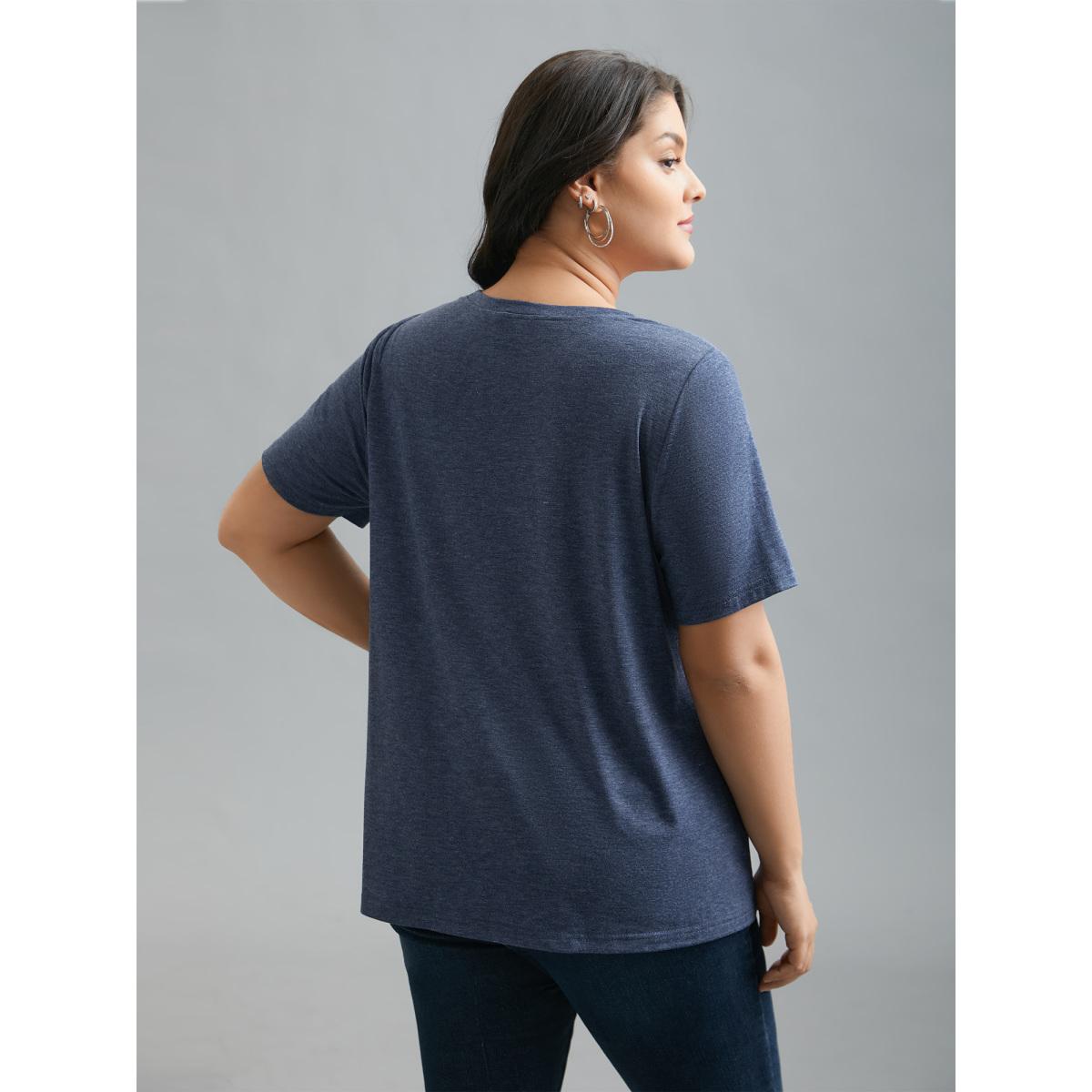 Plus Size Round Neck Feather Pattern T-Shirt Indigo Women Casual Non Art&design Round Neck Everyday T-shirts BloomChic 30/6X Product Image