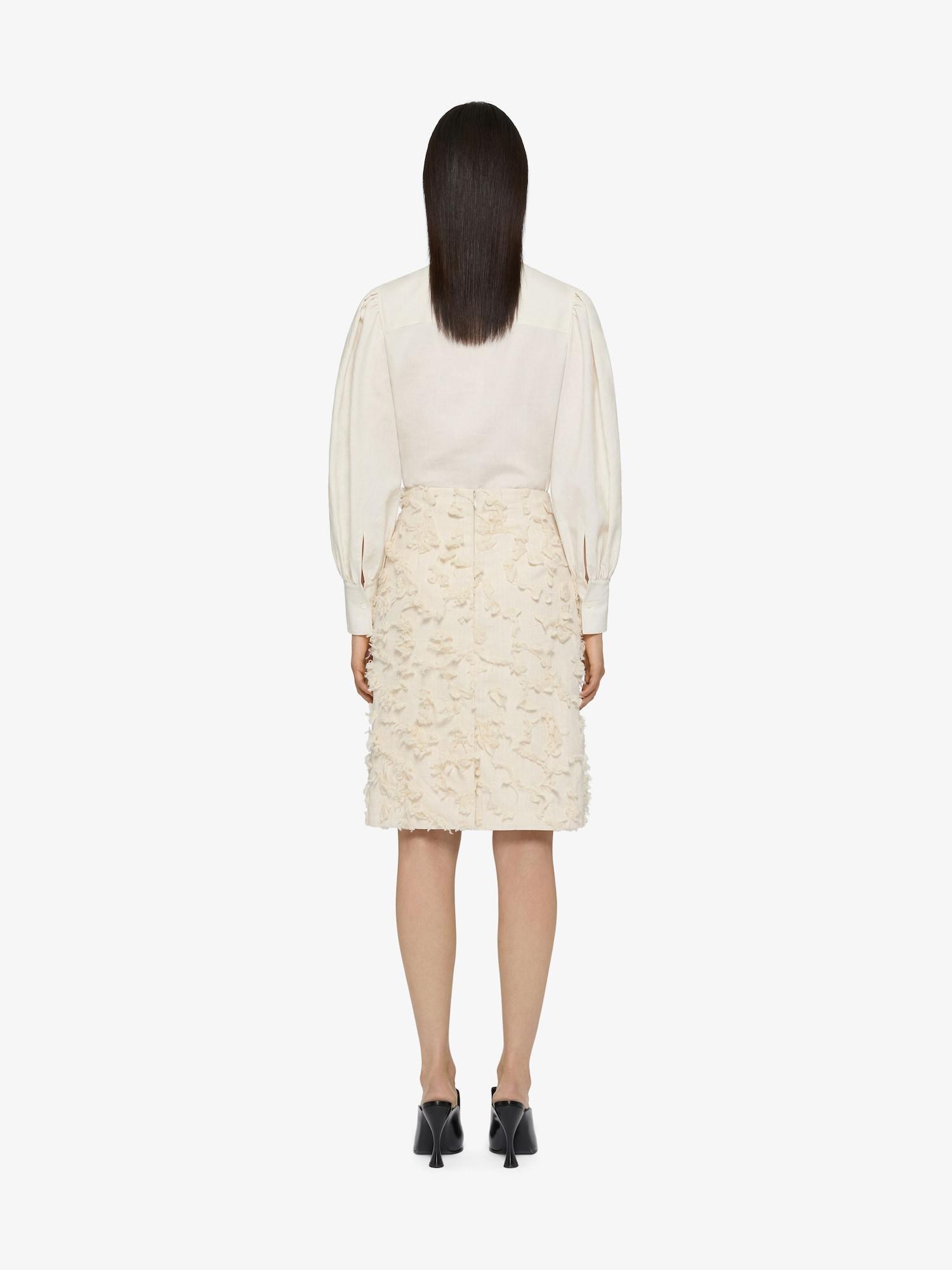 Blouse in linen with laces with 4G embroidery Product Image