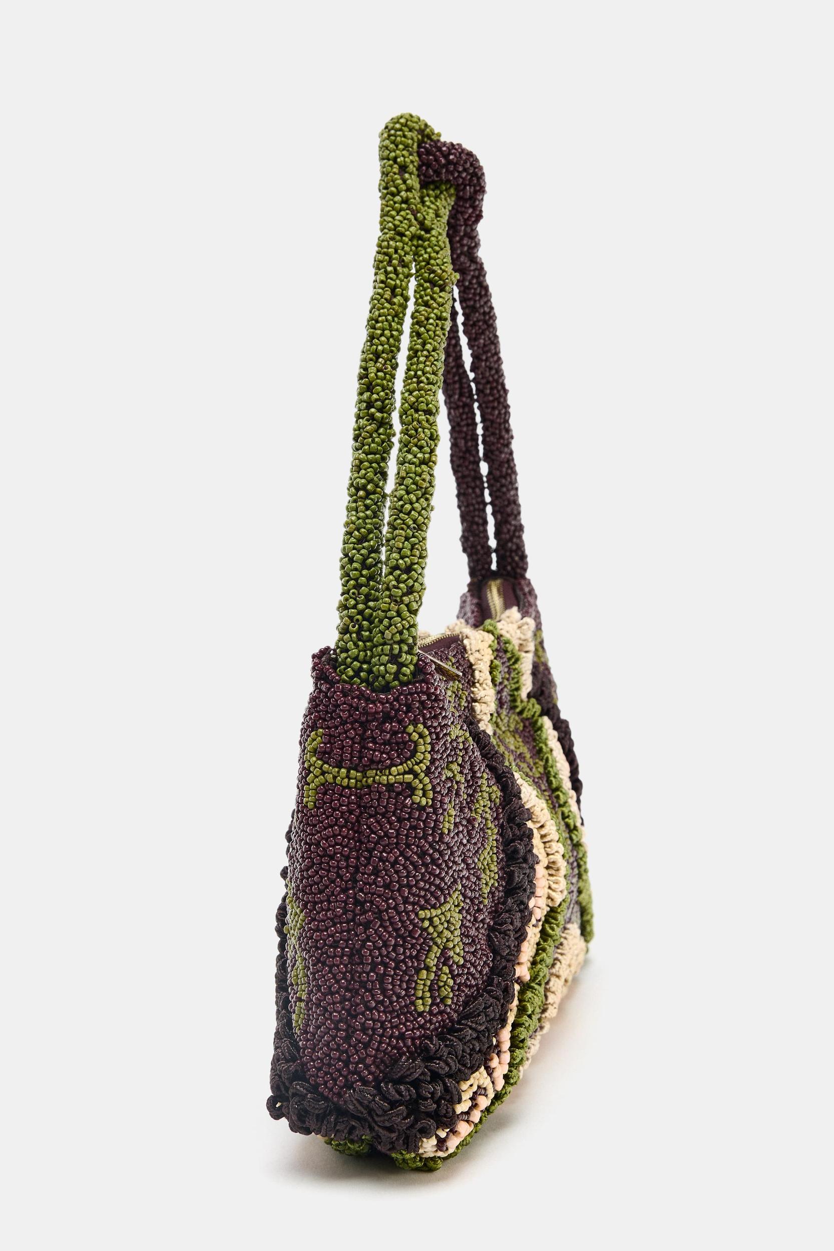 BAG WITH EMBROIDERED DETAILS Product Image