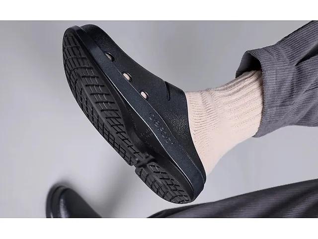 OOFOS OOcloog Luxe Product Image