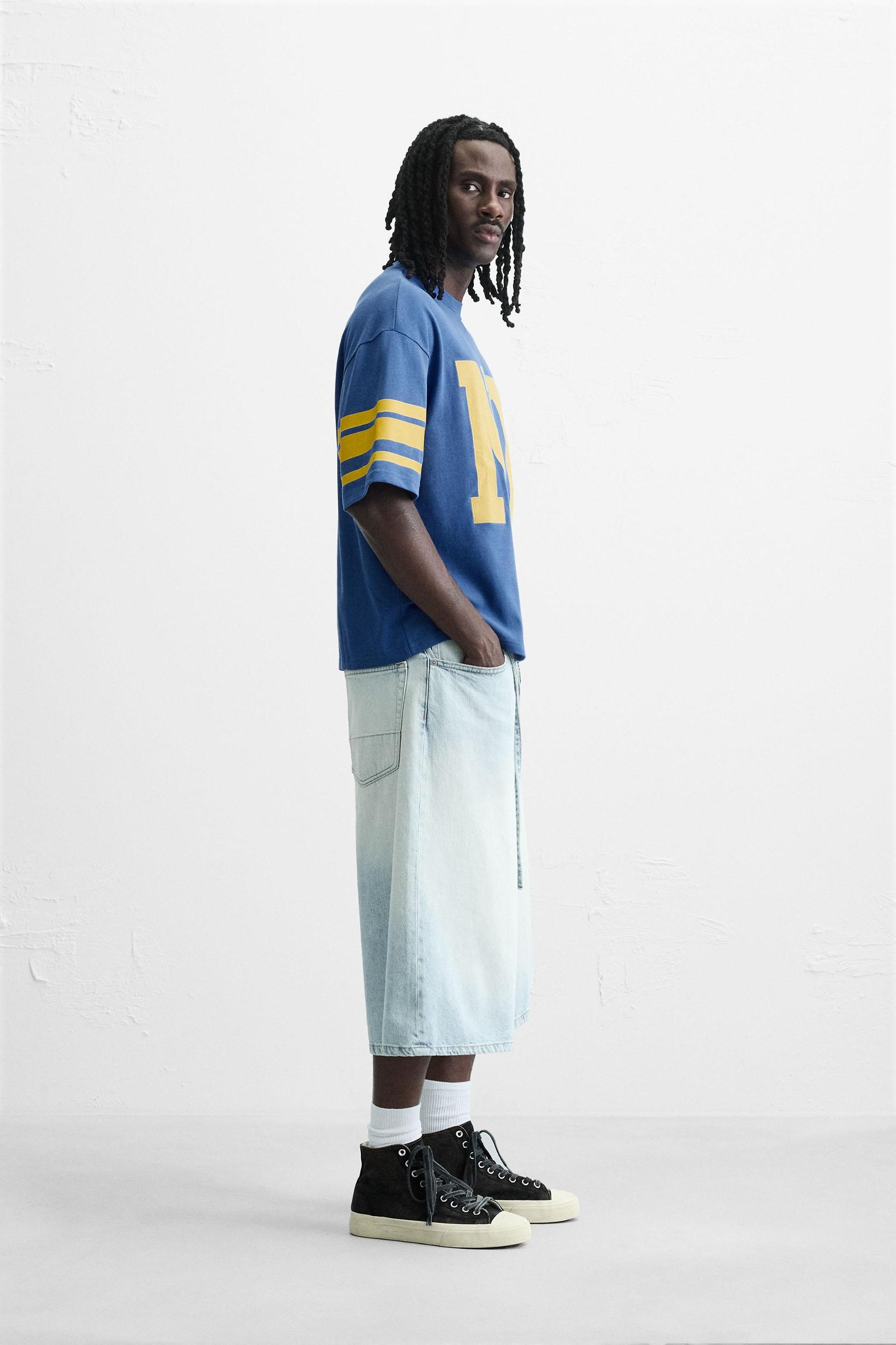 VARSITY PRINT T-SHIRT Product Image