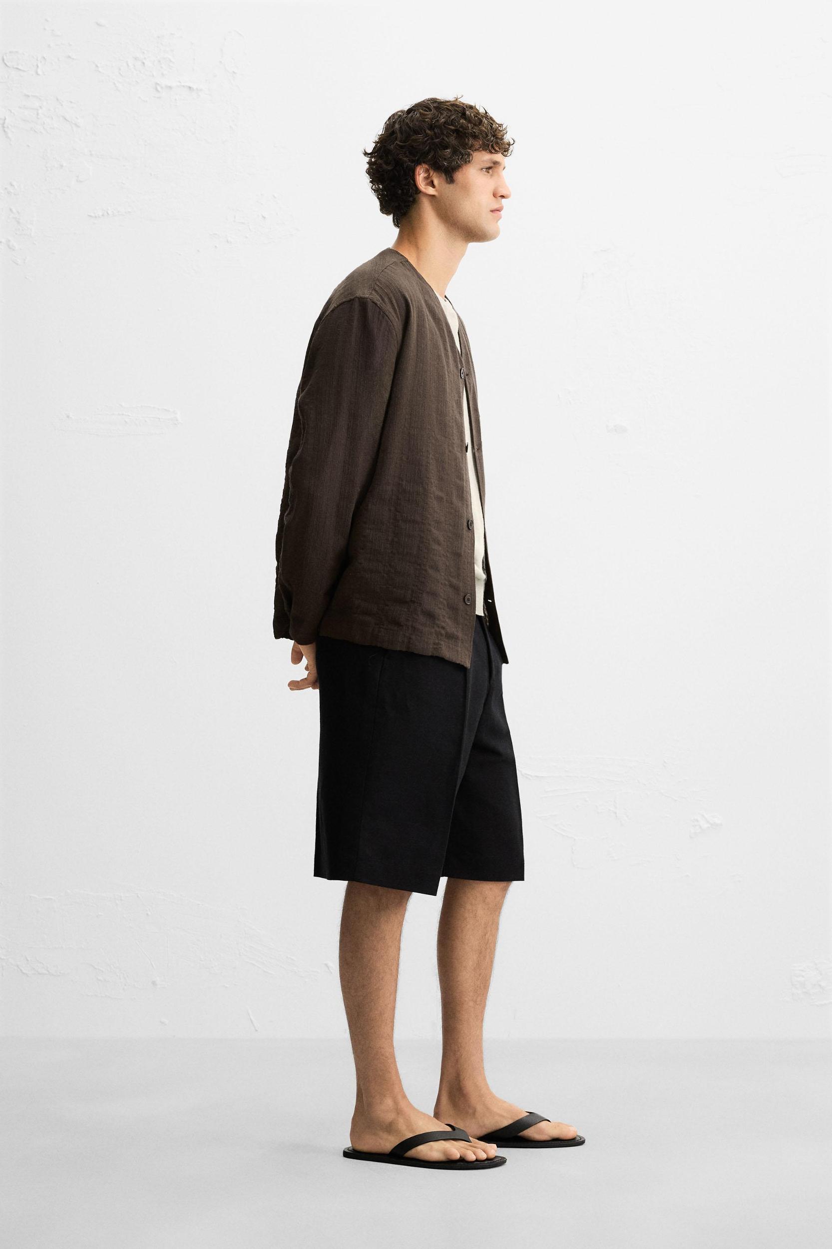 STRIPED JACQUARD SHIRT Product Image