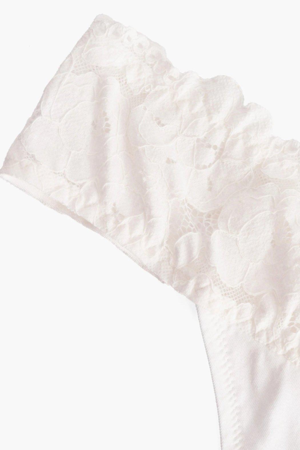 Romanza Thong Product Image