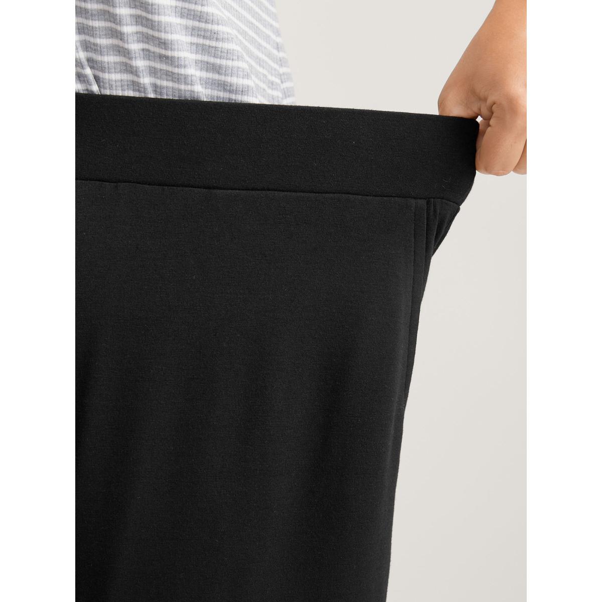 Plus Size Stretchy Straight-Leg Gathered Hem Pants Women Black Leisure Mid Rise Casual Pants BloomChic 30/6X Product Image